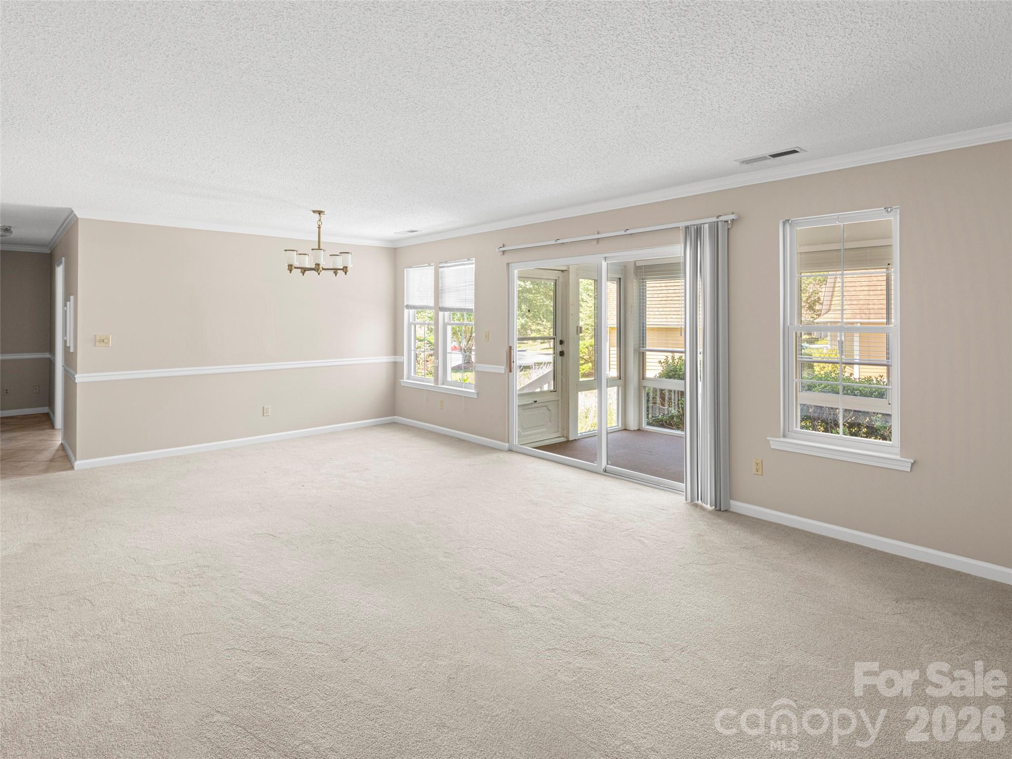 1301 Hyde Park Drive — Asheville