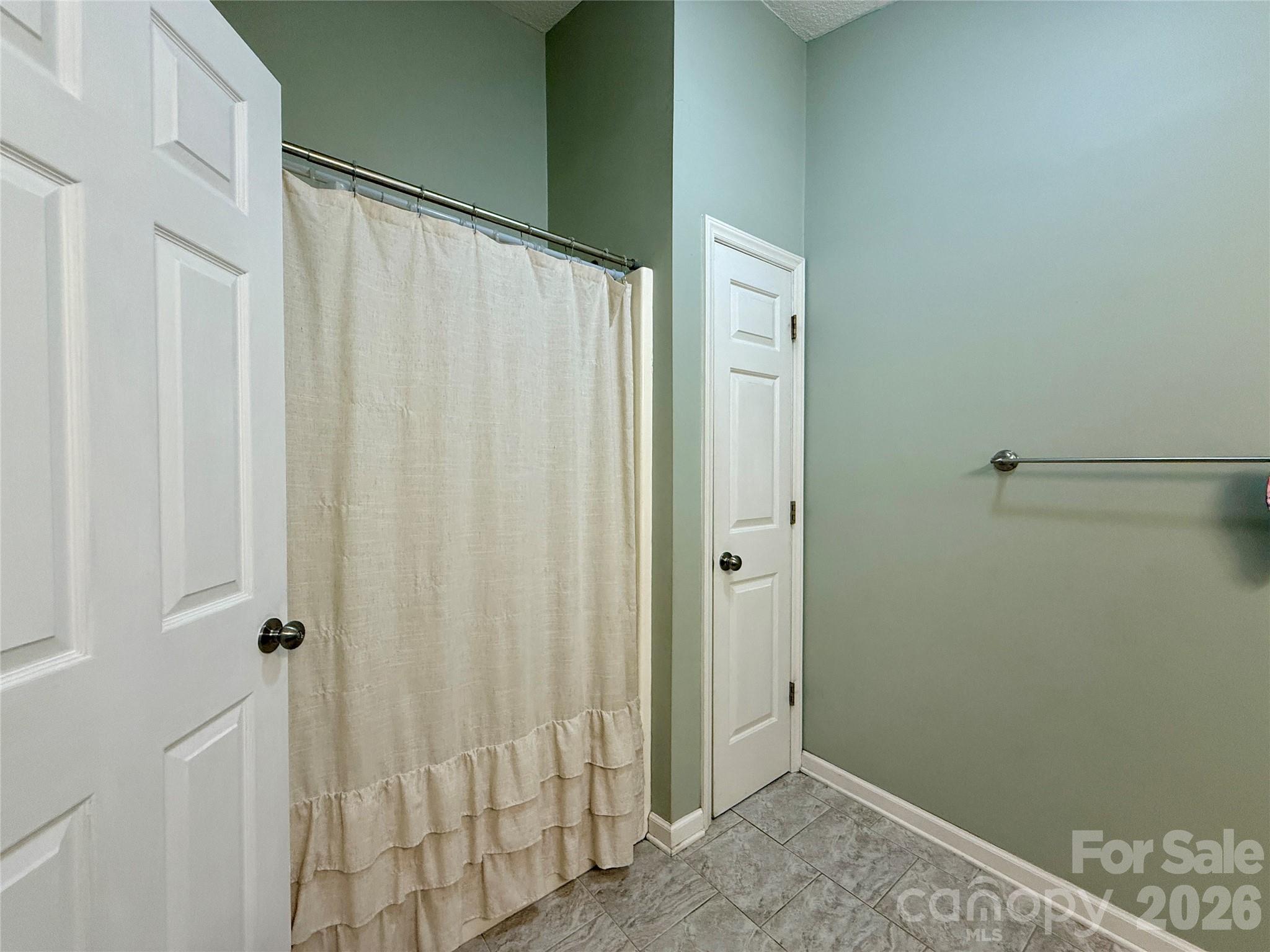 4491 Magnolia Lane — Hudson