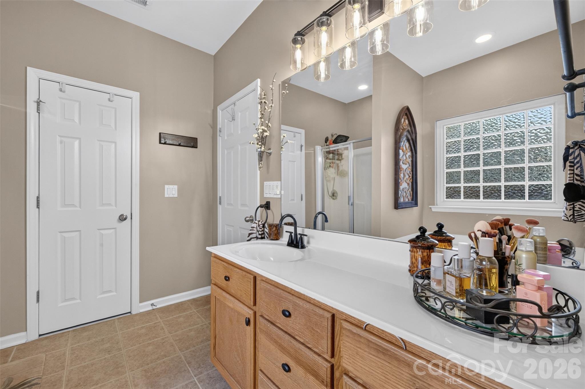 6534 Colonial Garden Drive — Huntersville