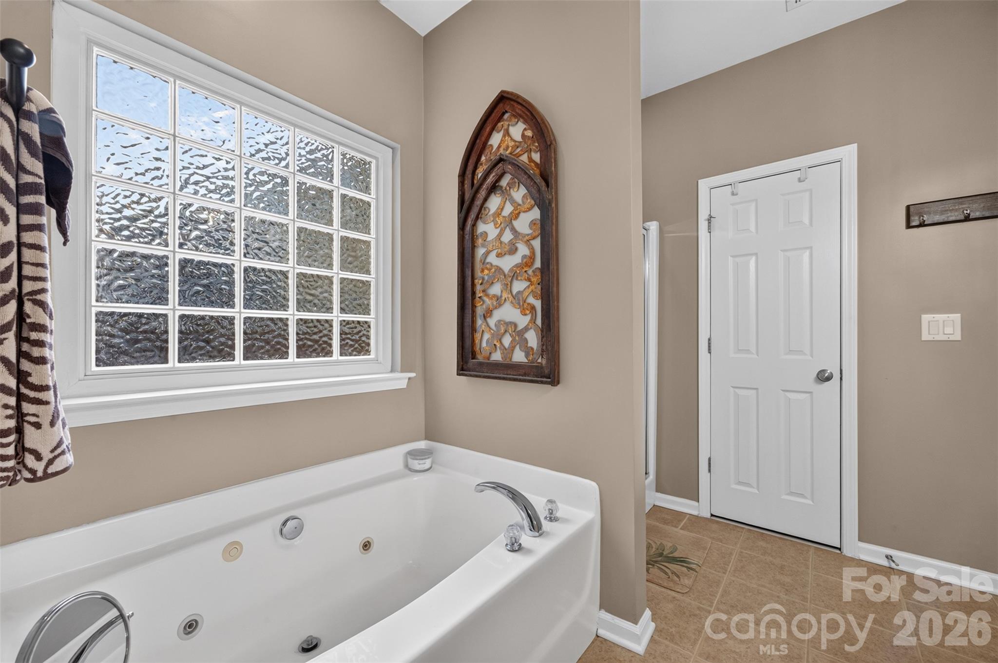 6534 Colonial Garden Drive — Huntersville