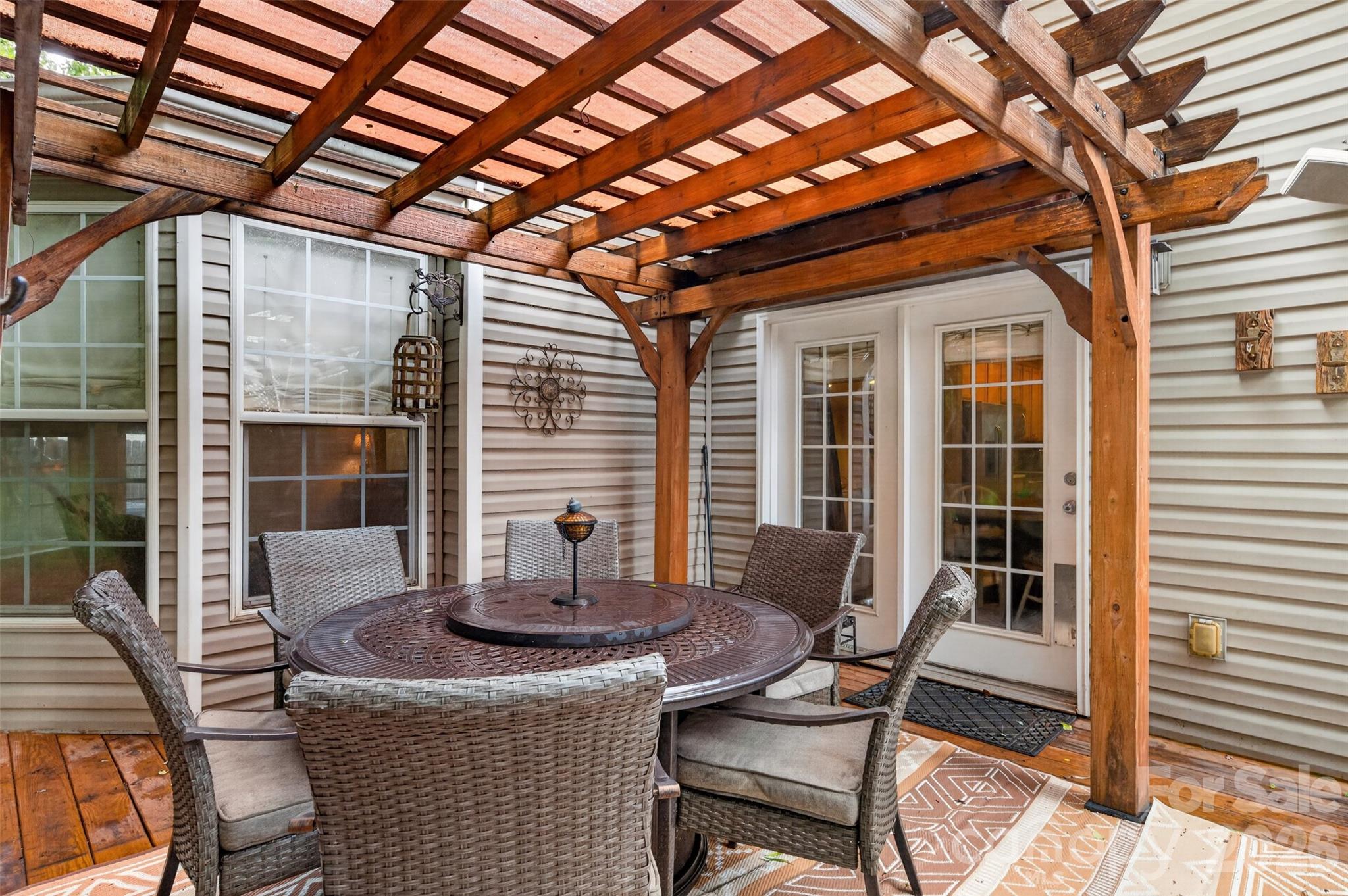6534 Colonial Garden Drive — Huntersville