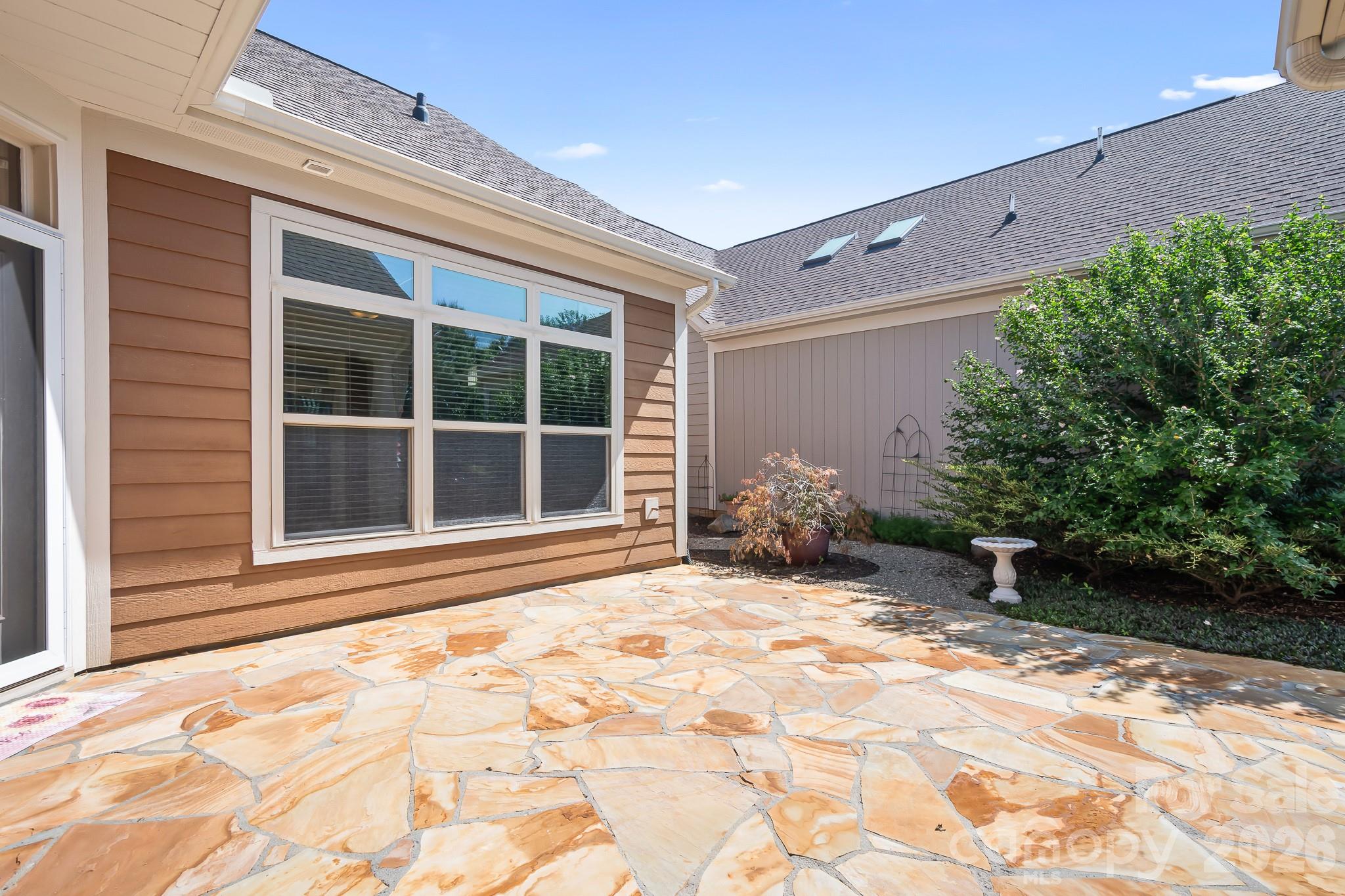 127 Brawley Point Circle — Mooresville