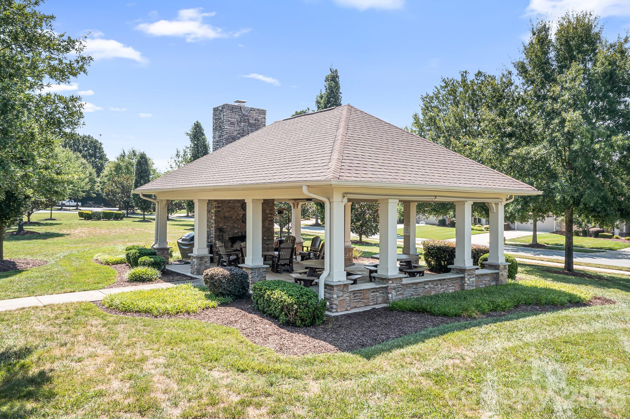 127 Brawley Point Circle — Mooresville