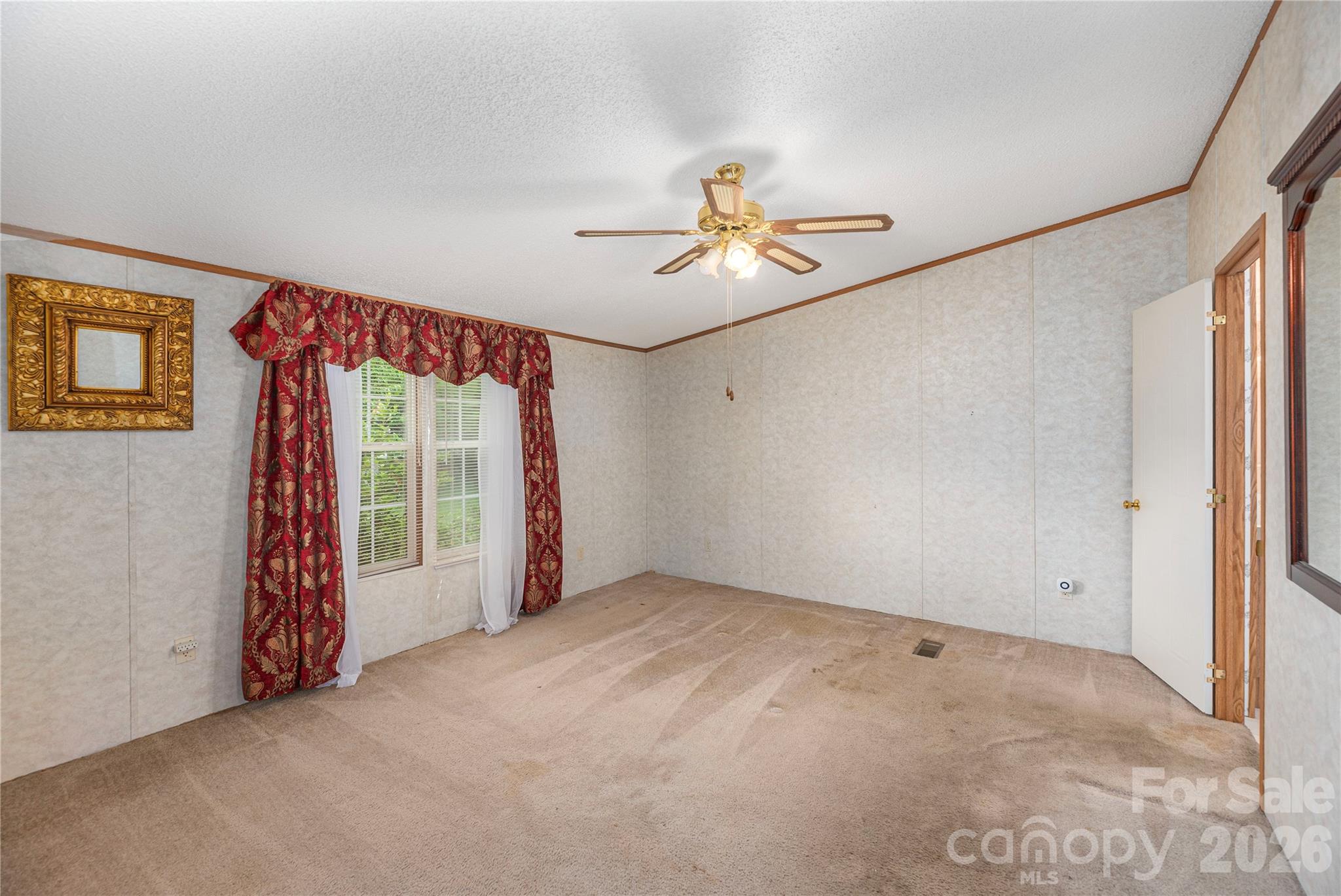 992 Brickyard Road — Horse Shoe