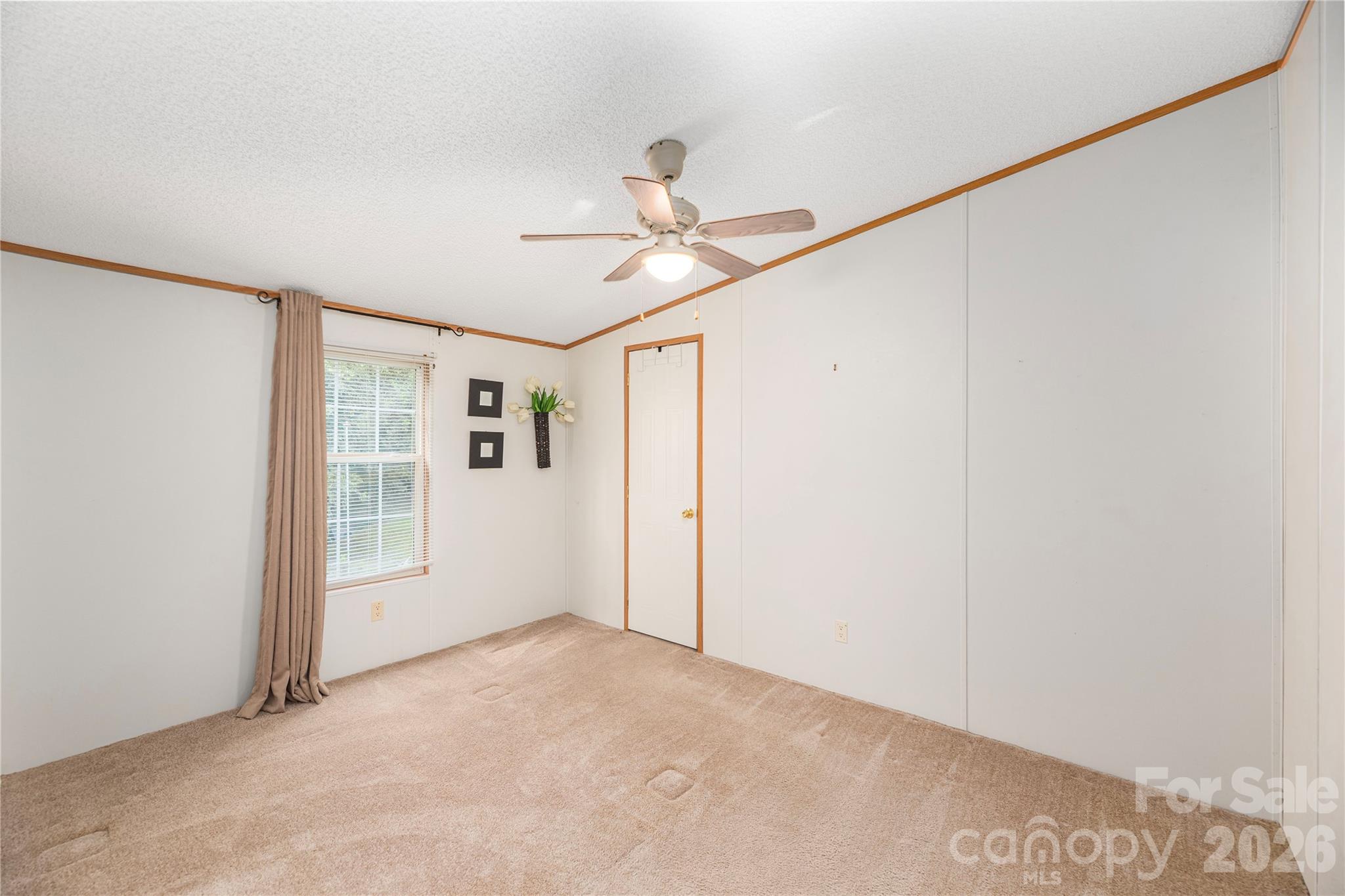 992 Brickyard Road — Horse Shoe