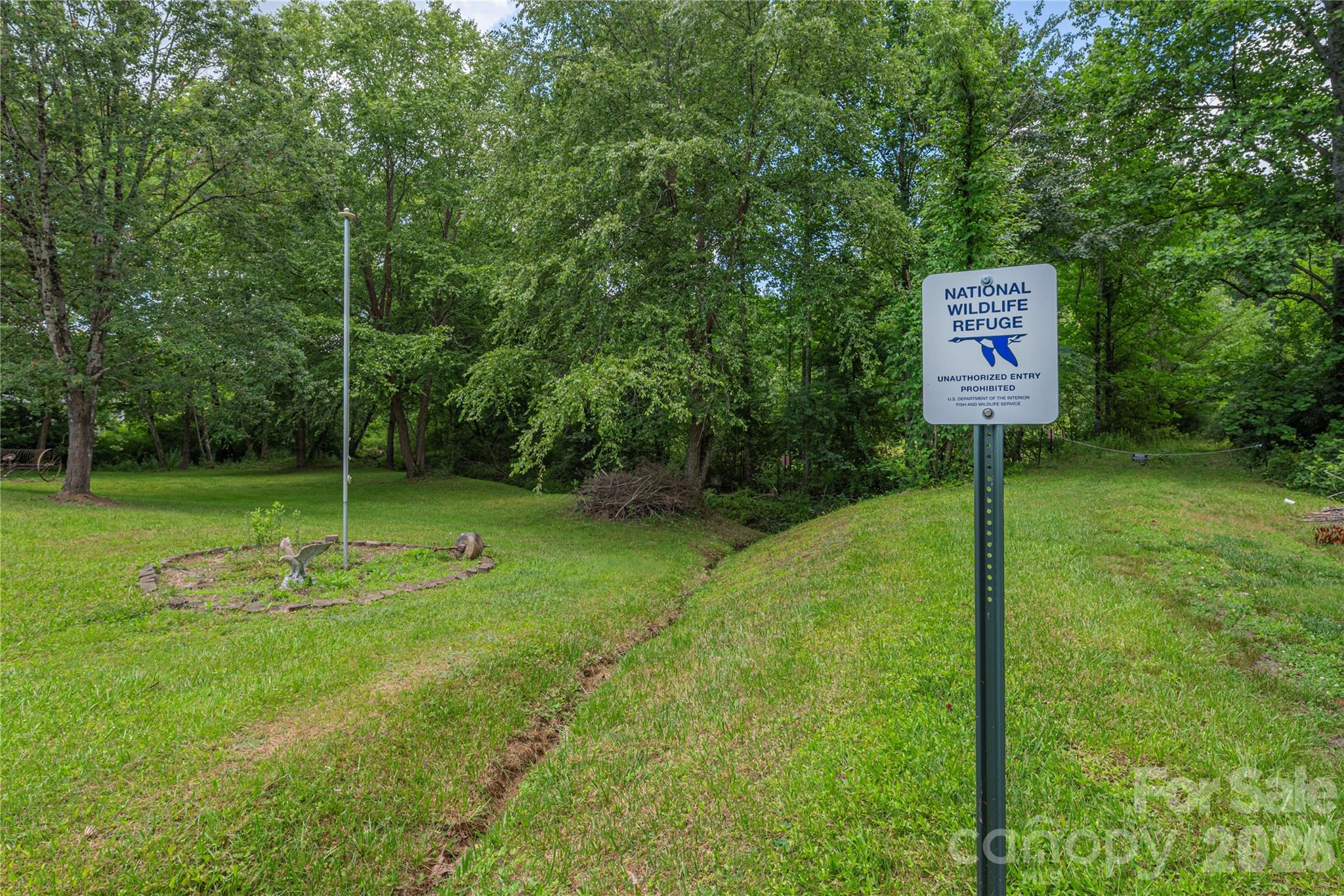 992 Brickyard Road — Horse Shoe
