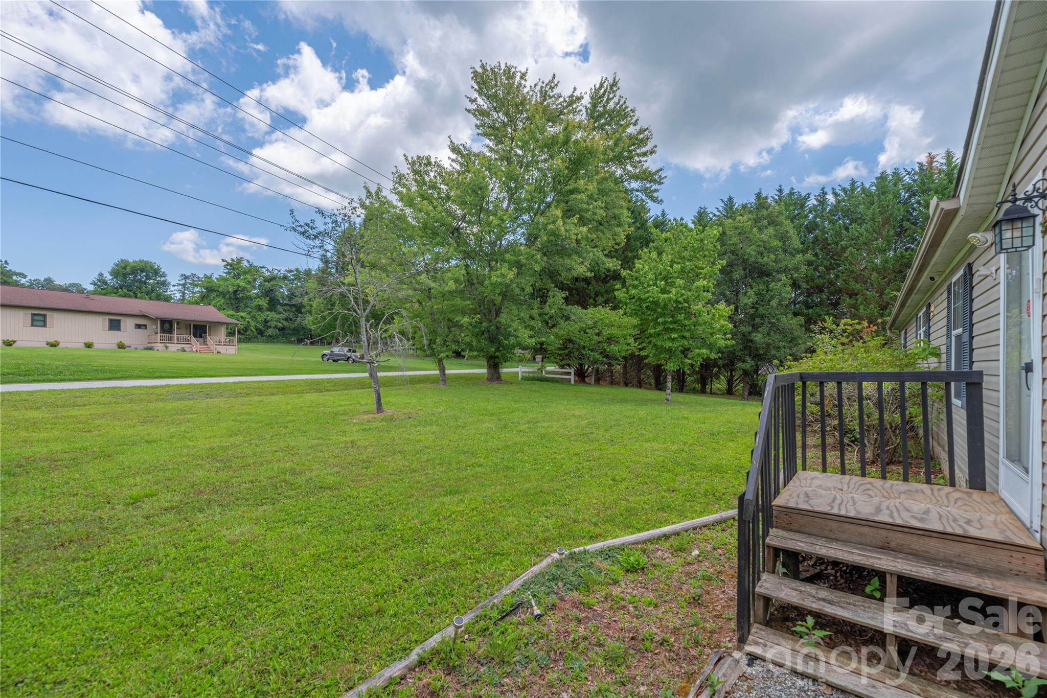 992 Brickyard Road — Horse Shoe