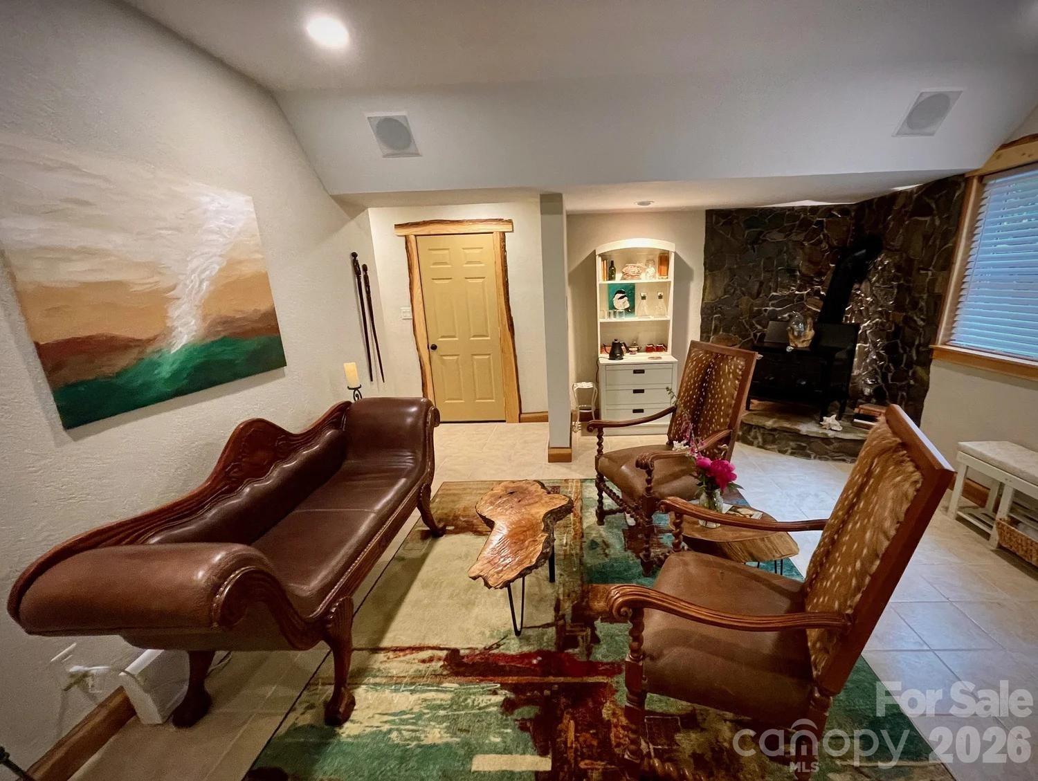 700 Norton Fork Road — Hot Springs