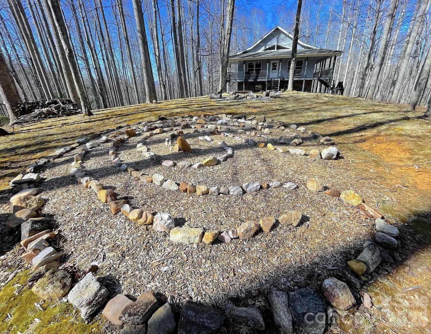 700 Norton Fork Road — Hot Springs