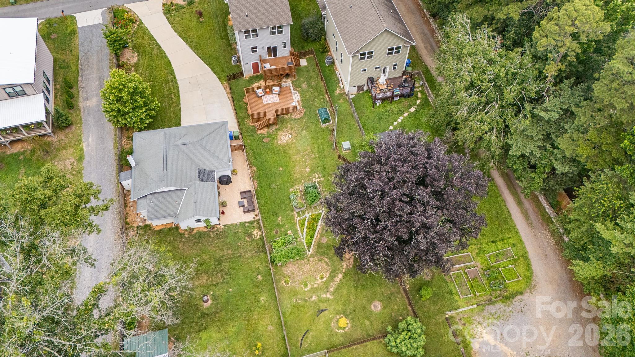 81 Bellevue Road — Asheville