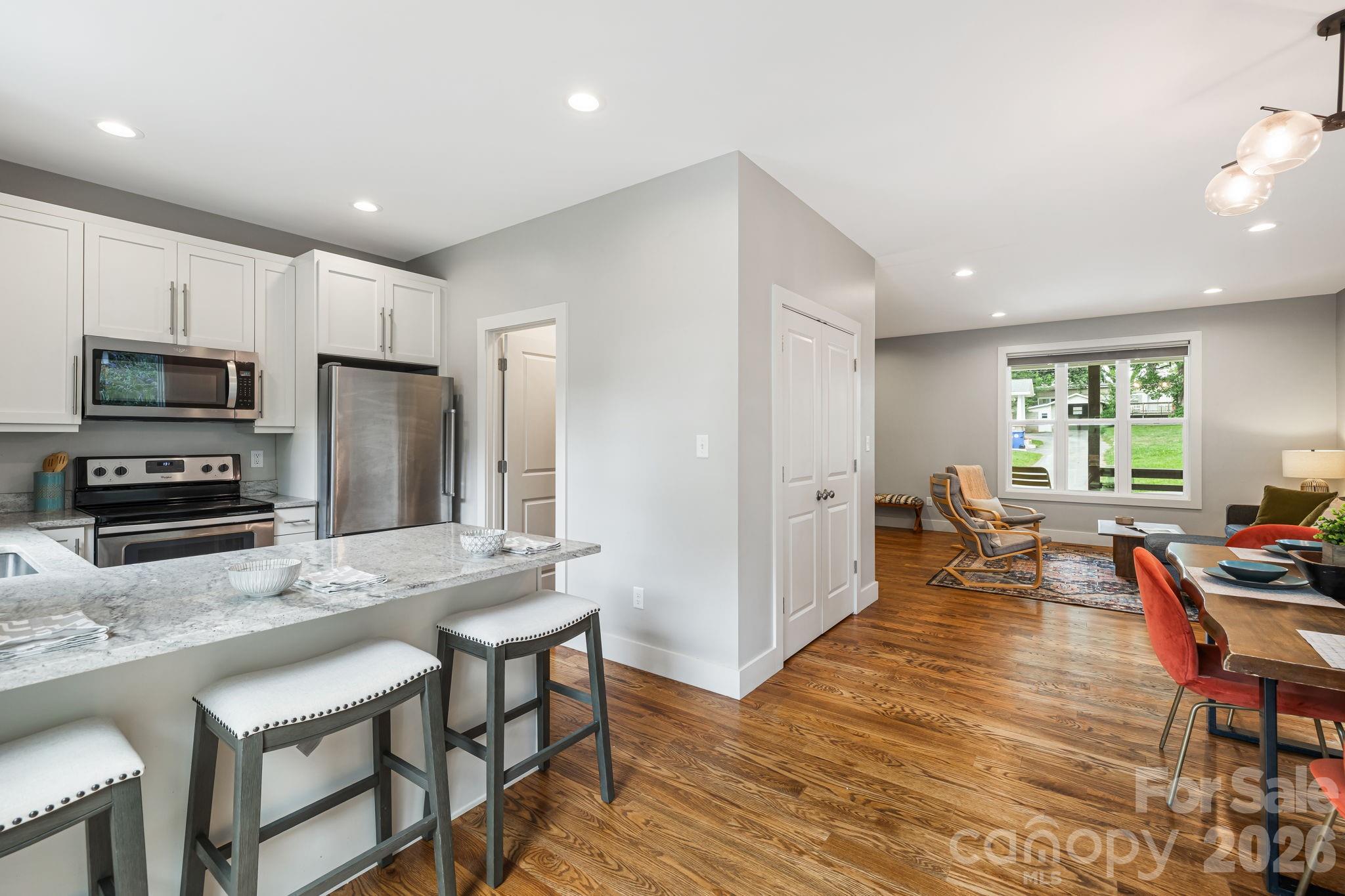 81 Bellevue Road — Asheville
