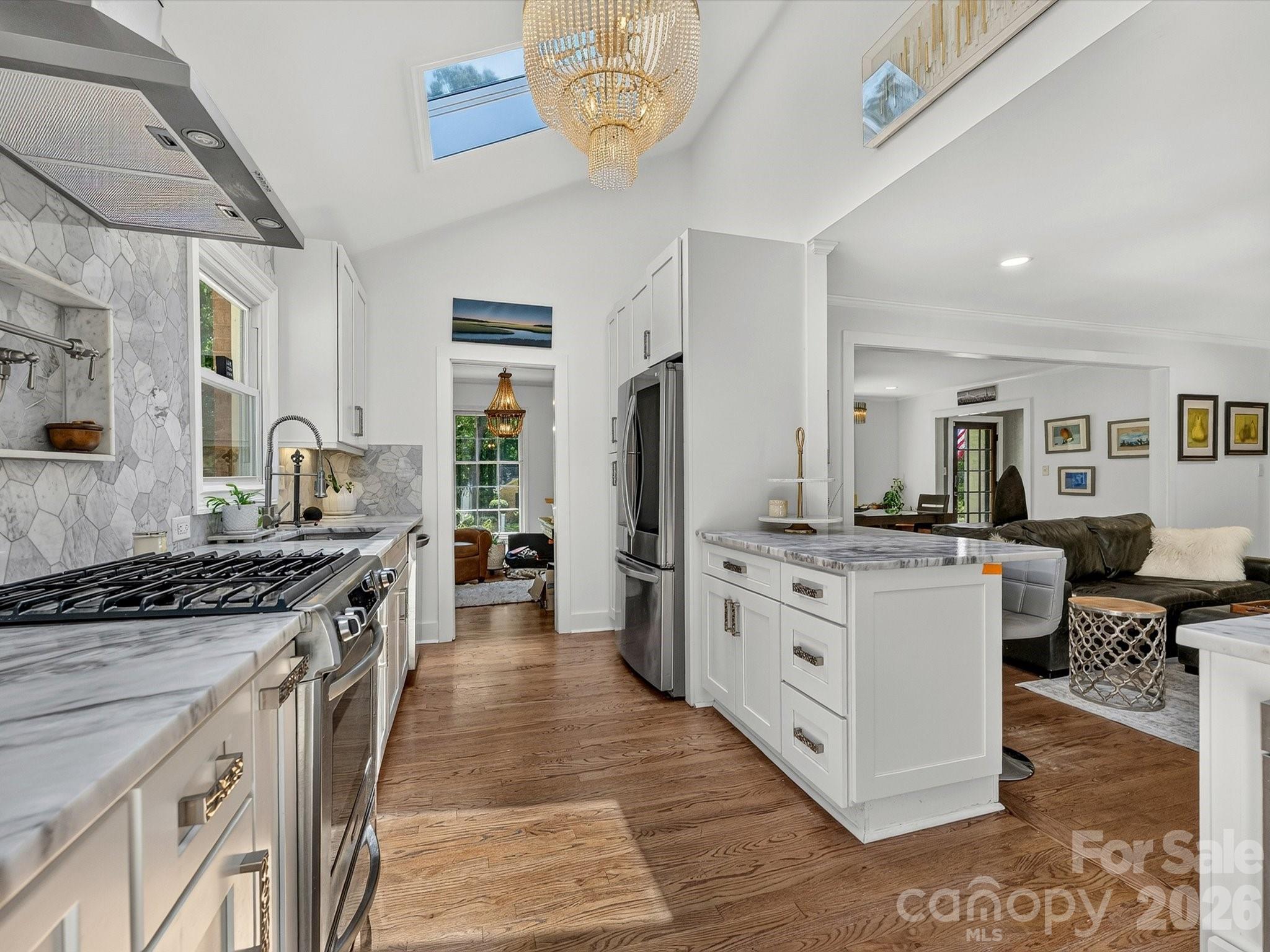 1401 Worcaster Place — Charlotte