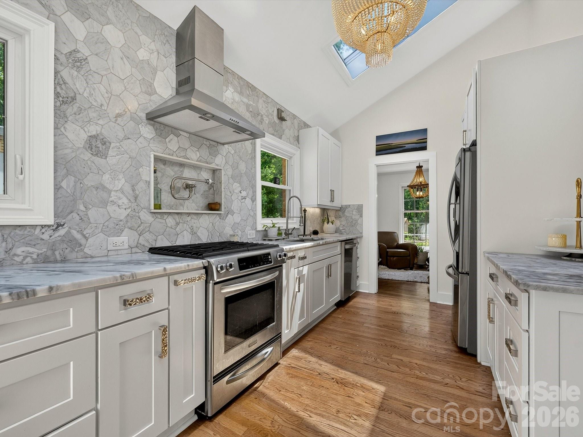 1401 Worcaster Place — Charlotte