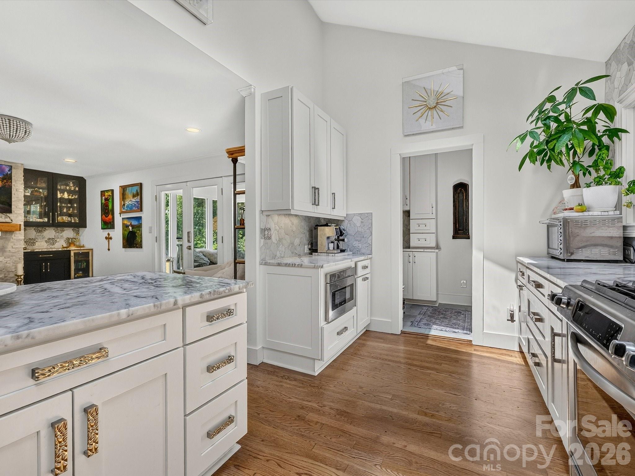 1401 Worcaster Place — Charlotte