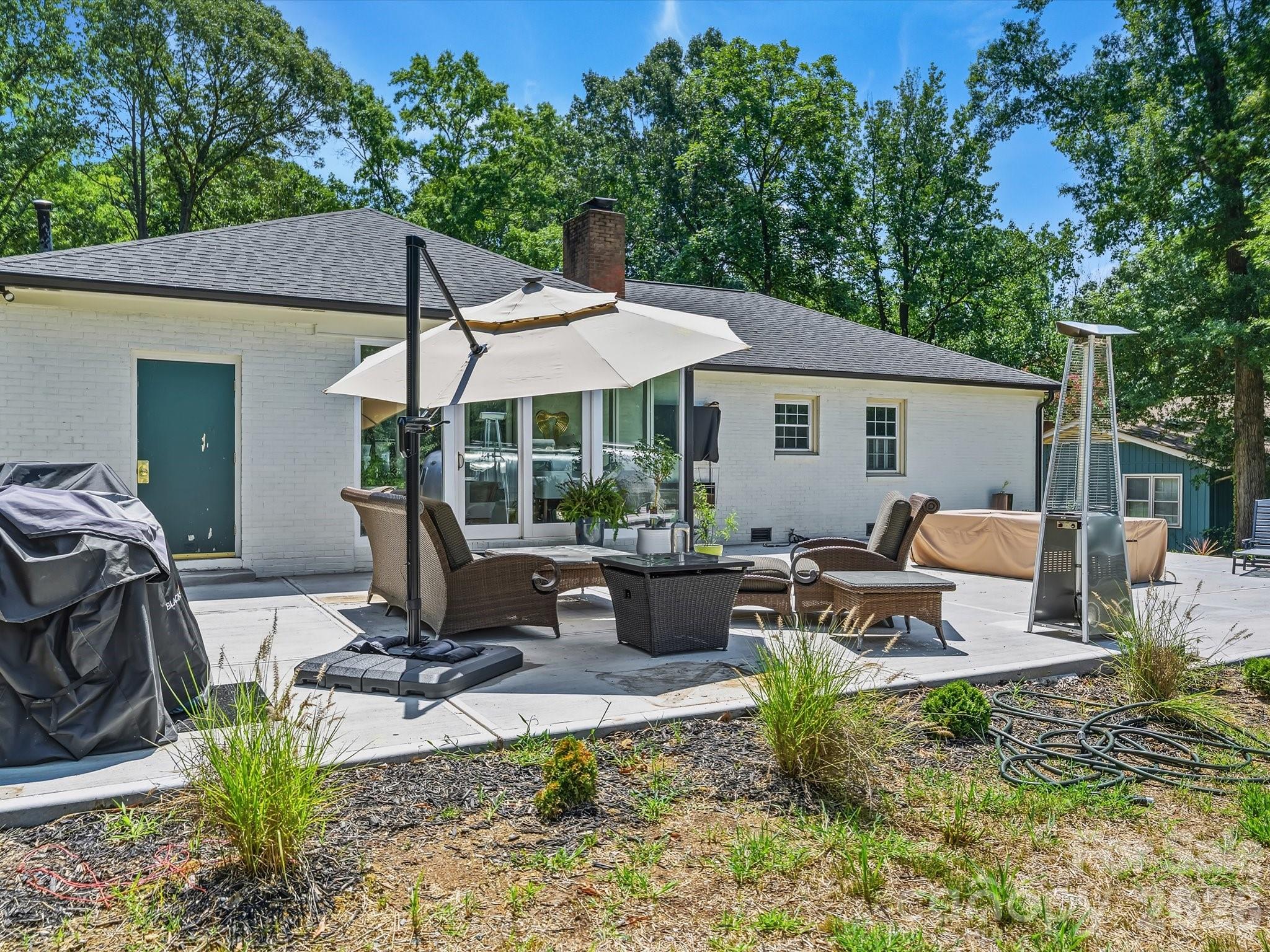 1401 Worcaster Place — Charlotte