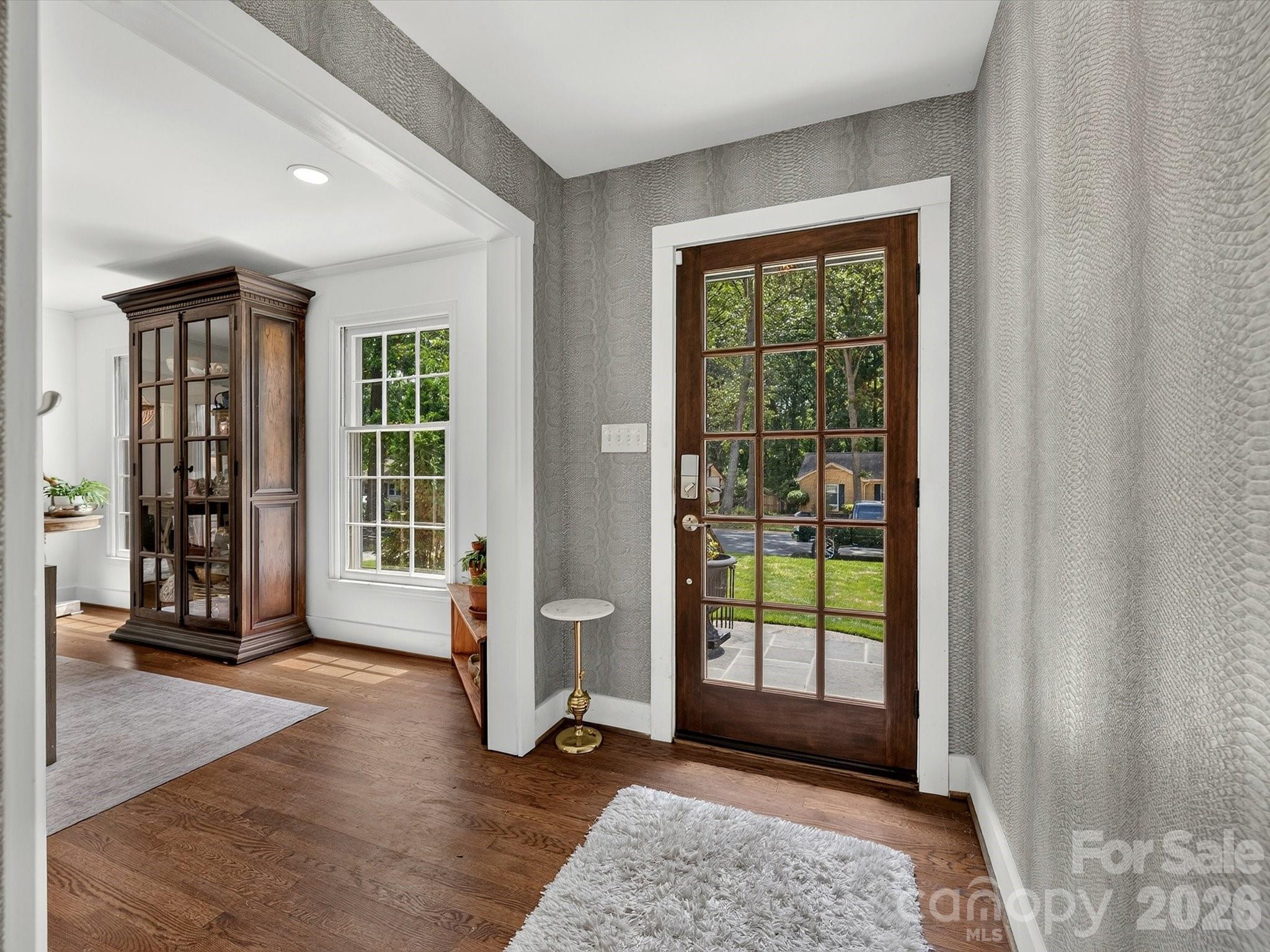 1401 Worcaster Place — Charlotte