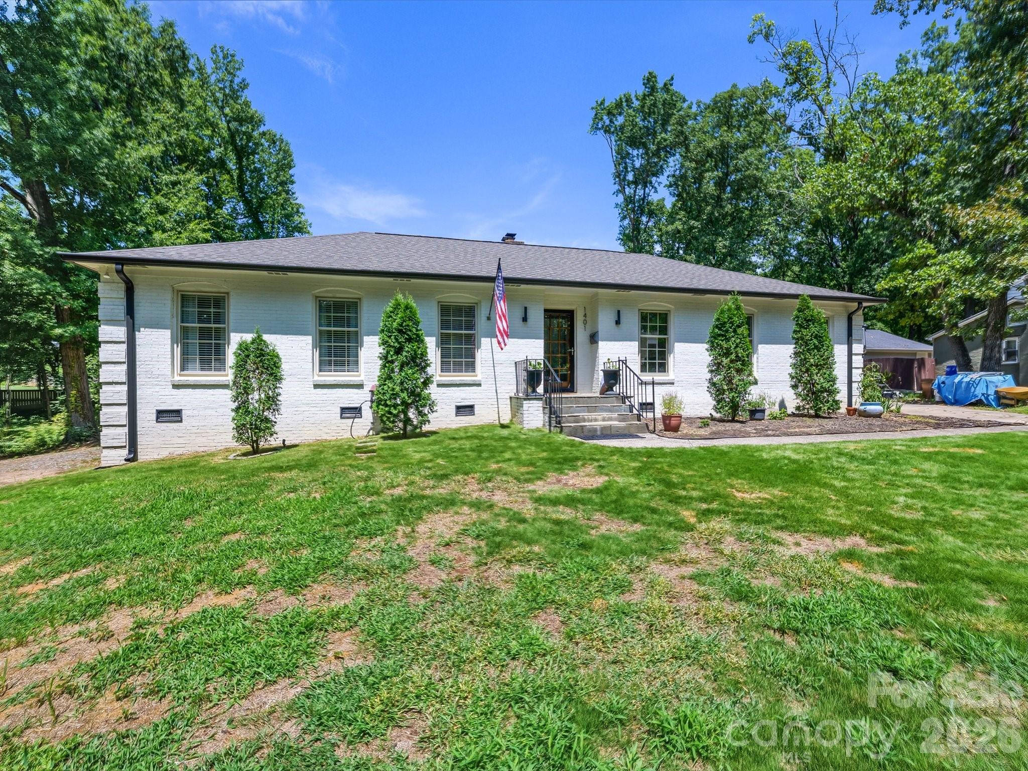 1401 Worcaster Place — Charlotte