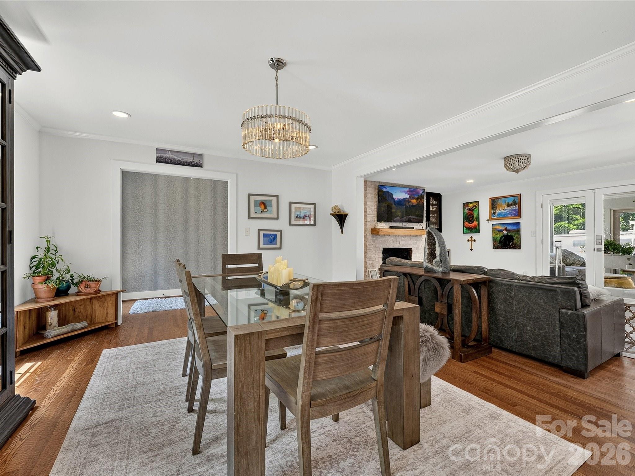 1401 Worcaster Place — Charlotte