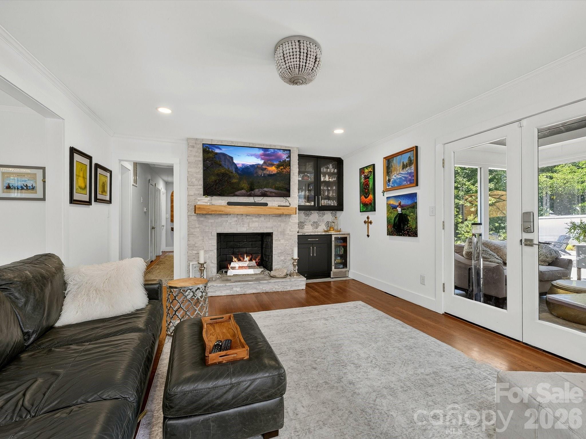 1401 Worcaster Place — Charlotte