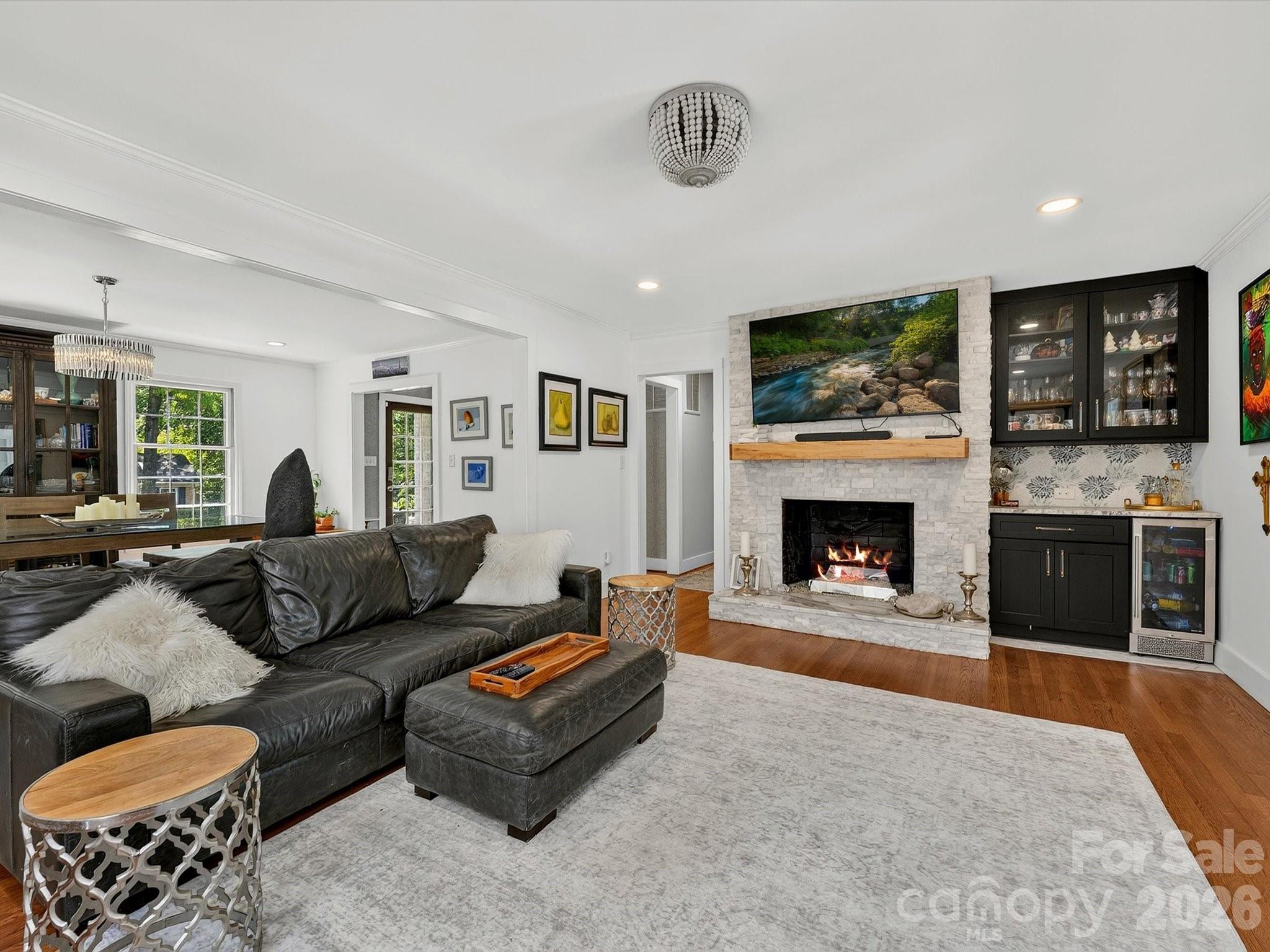 1401 Worcaster Place — Charlotte