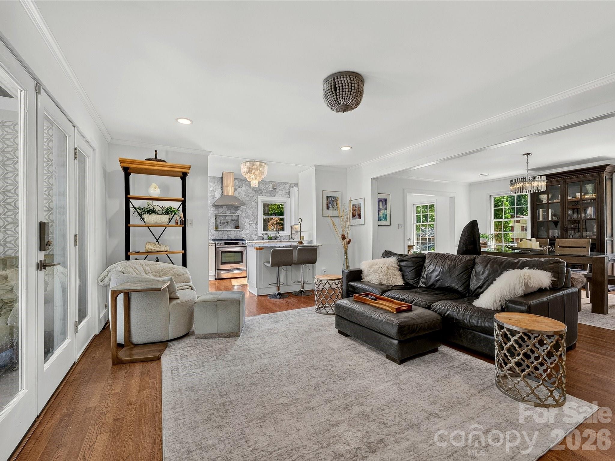 1401 Worcaster Place — Charlotte
