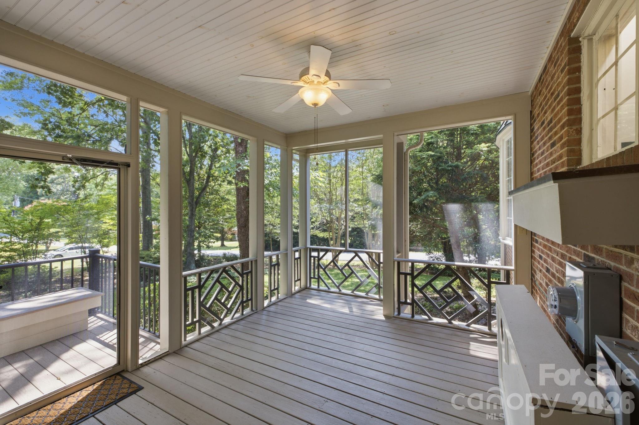 710 37th Avenue NE — Hickory
