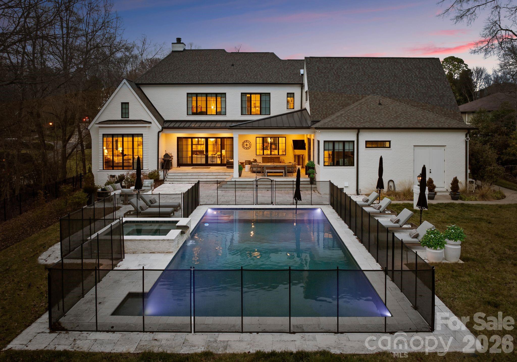 4420 Forest Hills Drive — Charlotte