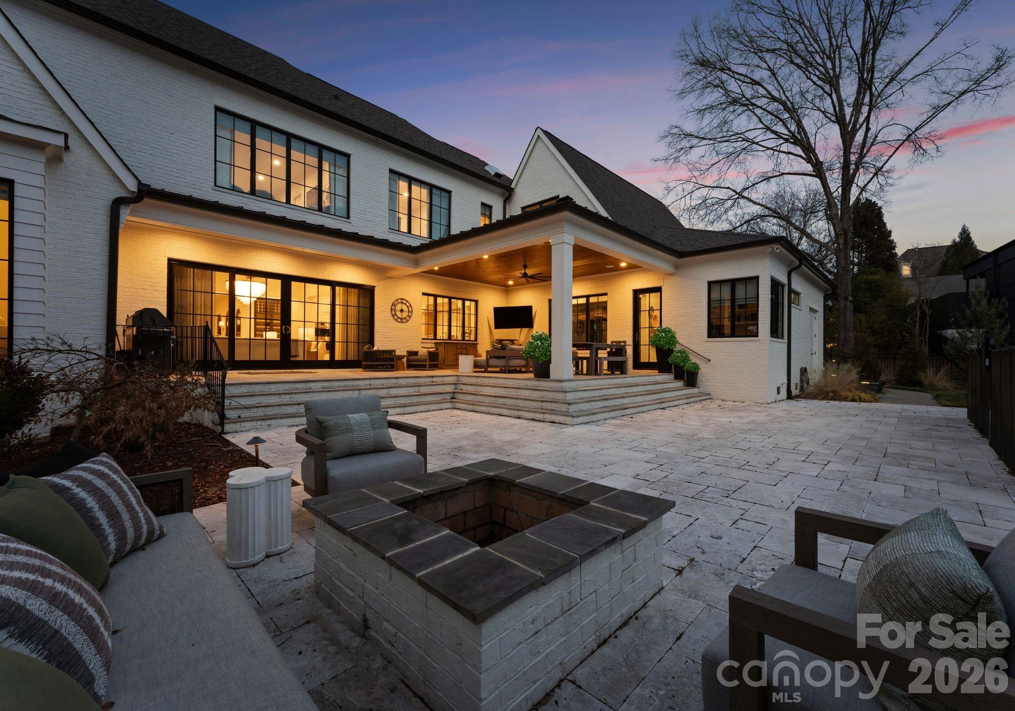 4420 Forest Hills Drive — Charlotte