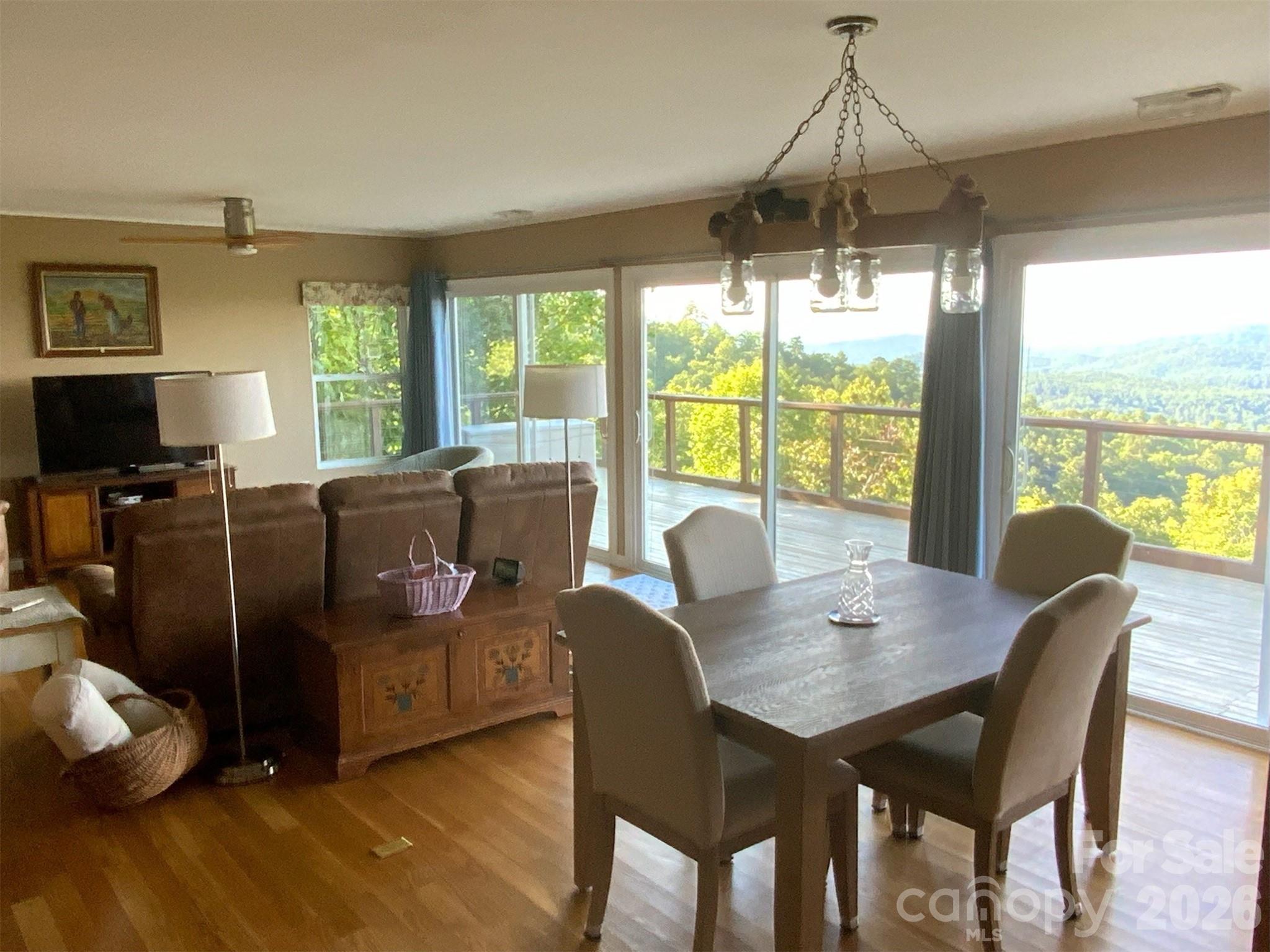 188 Holly Berry Lane — Hendersonville