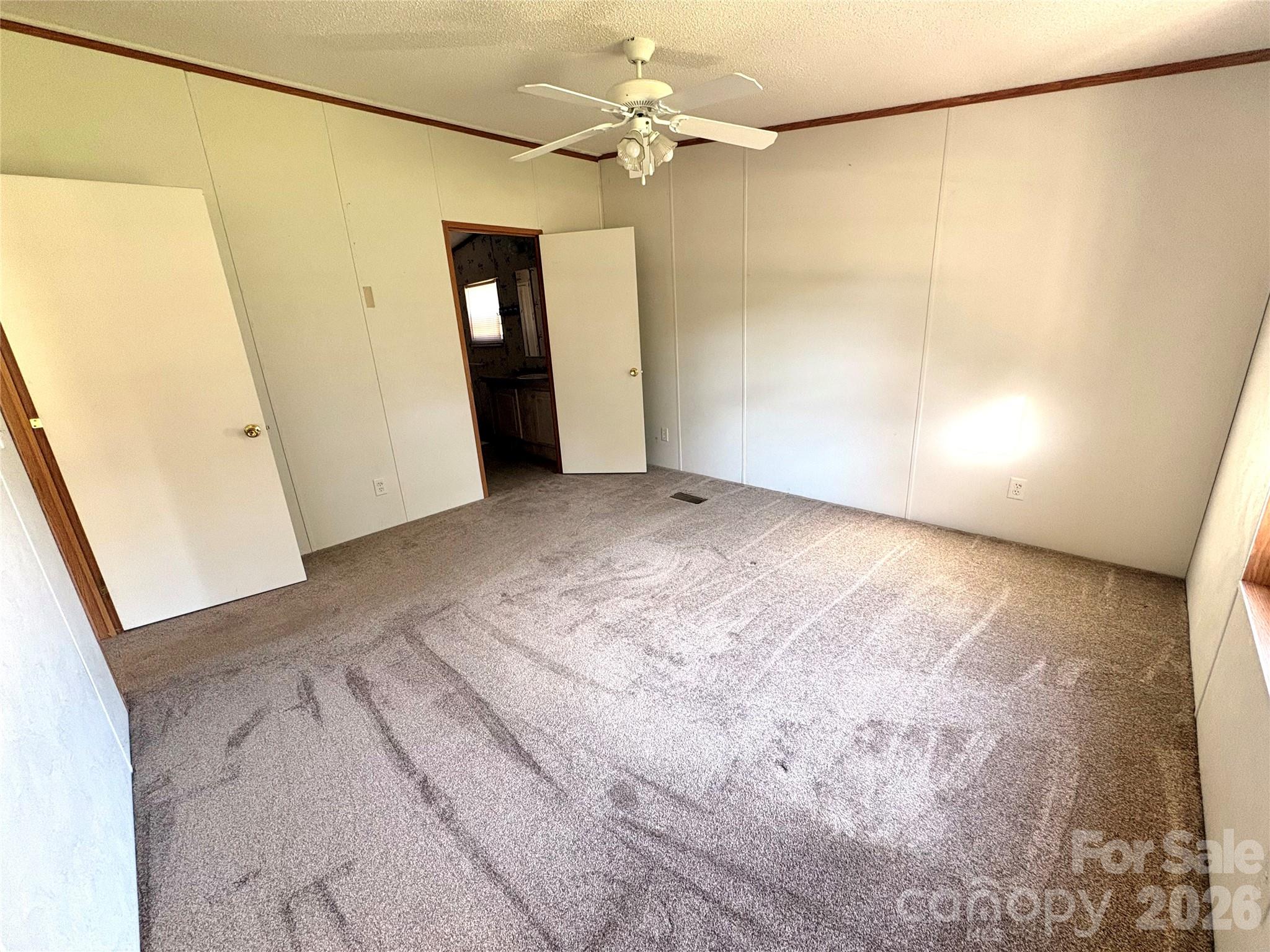 5422 Wrenn Drive — Catawba