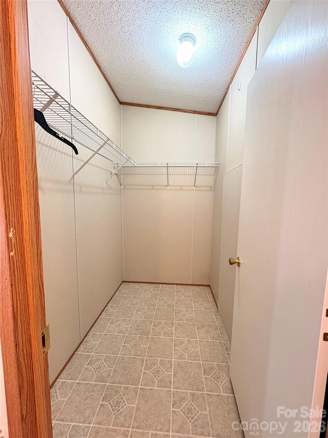 5422 Wrenn Drive — Catawba