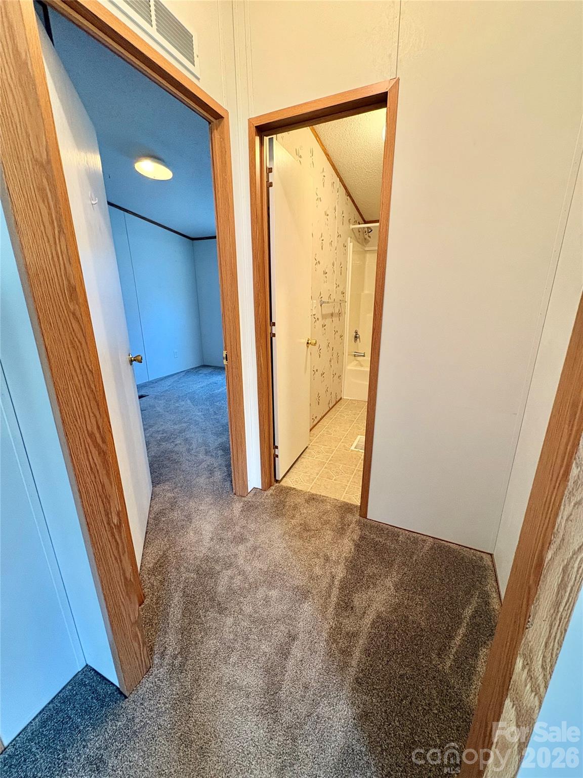 5422 Wrenn Drive — Catawba