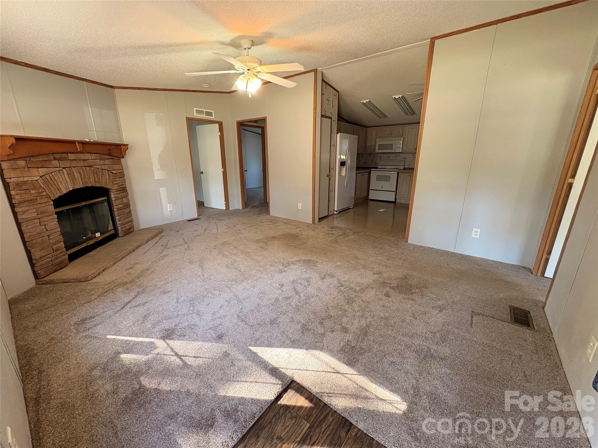 5422 Wrenn Drive — Catawba