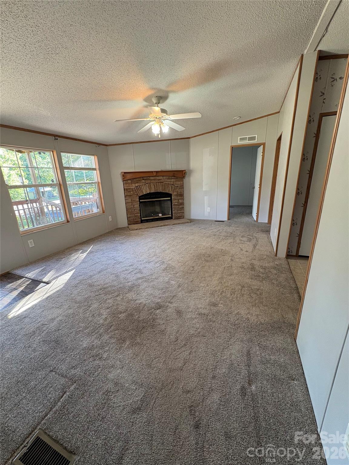 5422 Wrenn Drive — Catawba