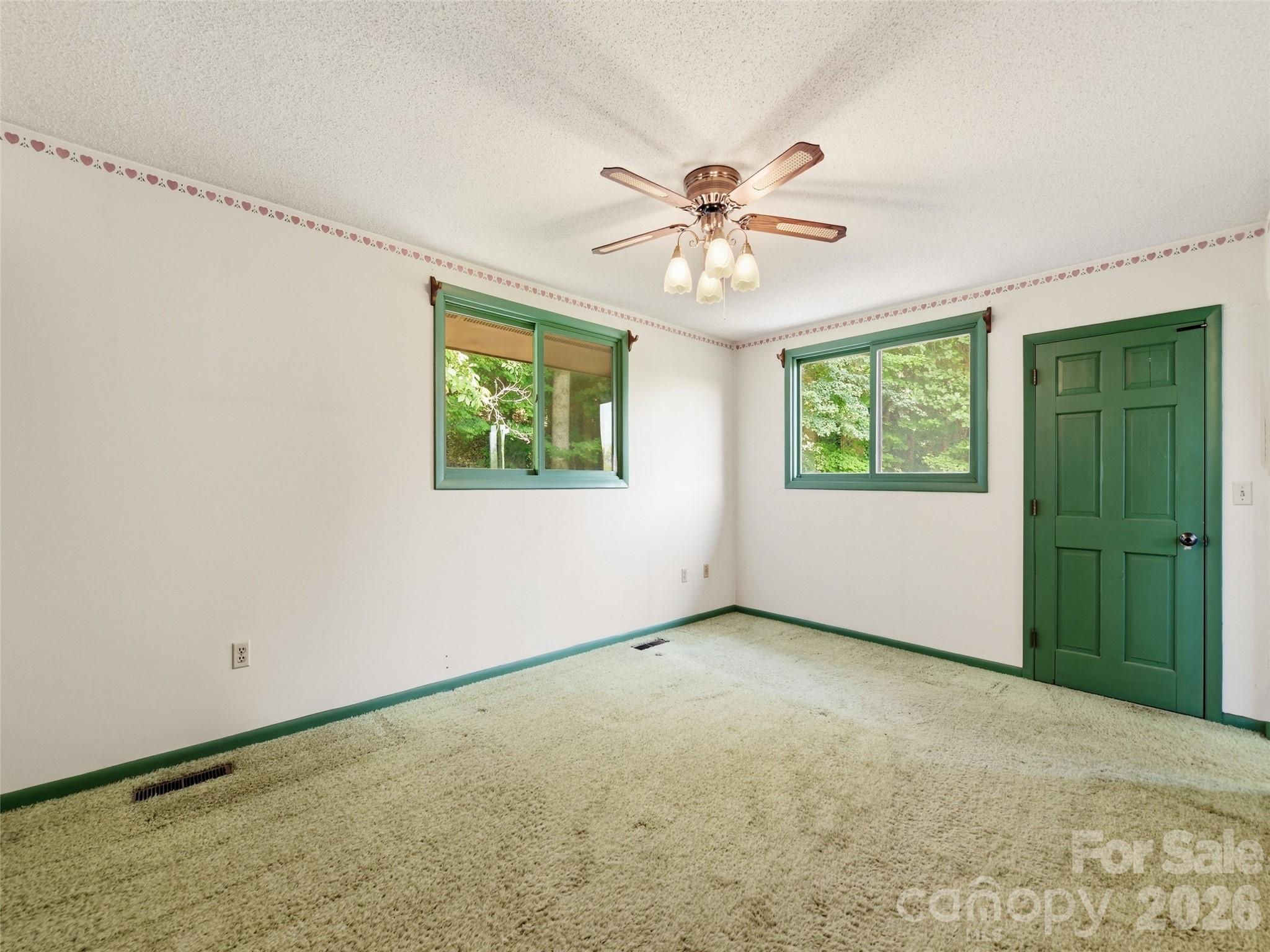 252 Big Stomp Road — Waynesville