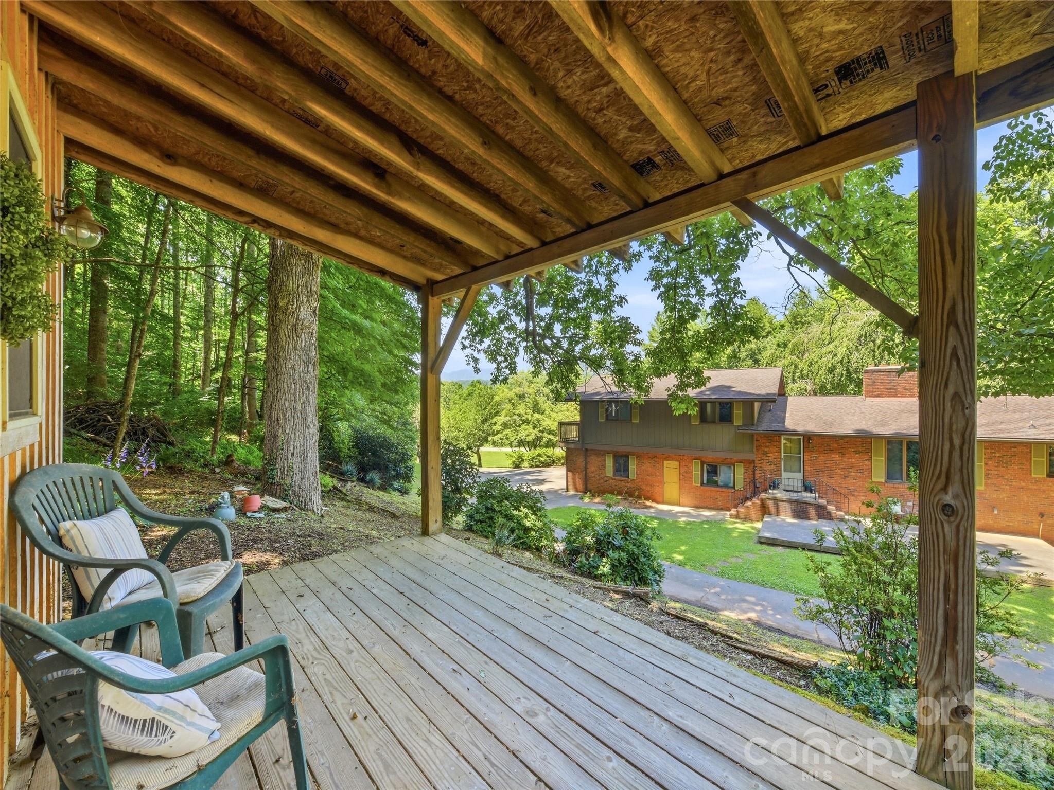 252 Big Stomp Road — Waynesville