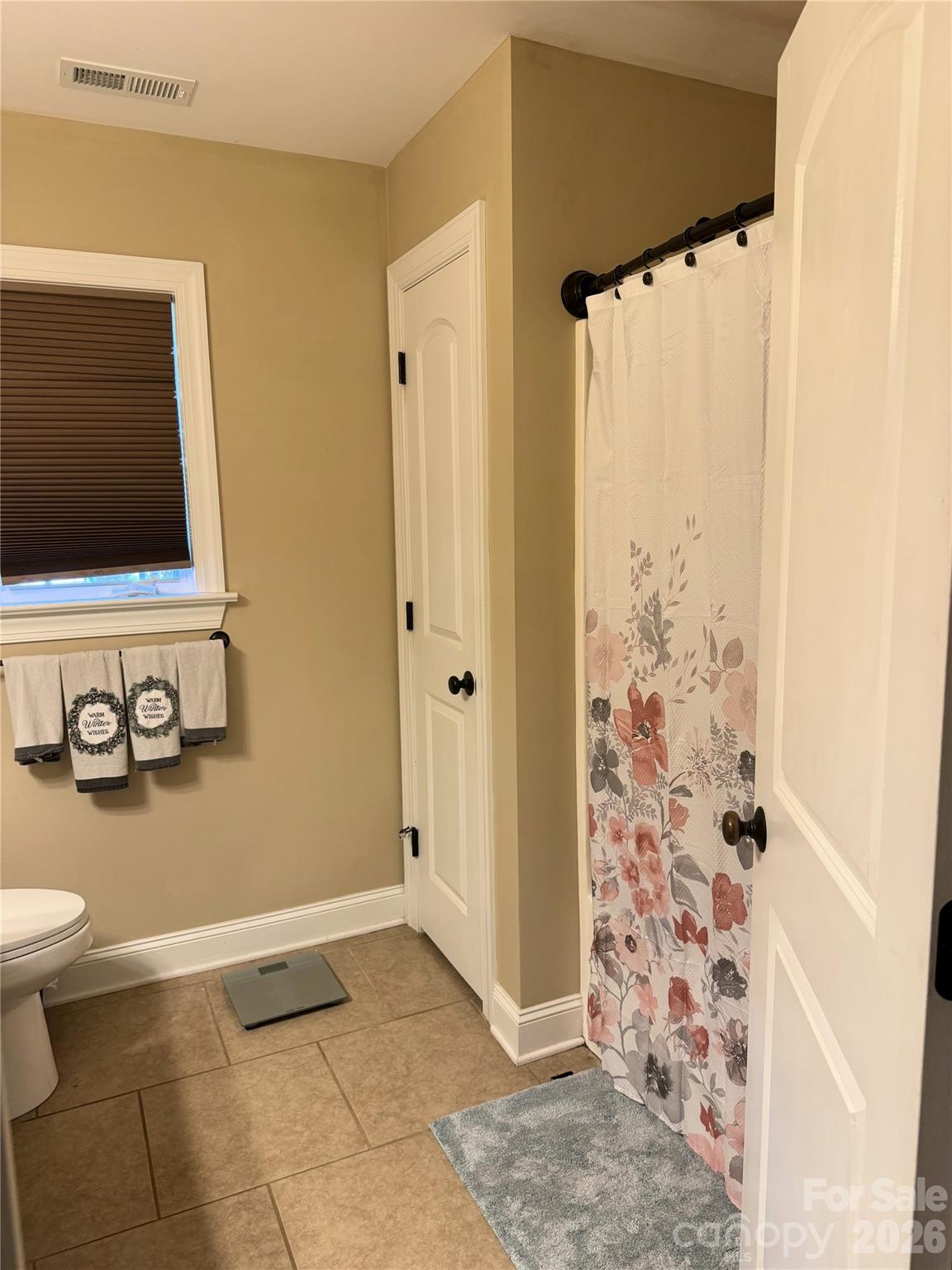 1448 Brookstone Drive — Hickory