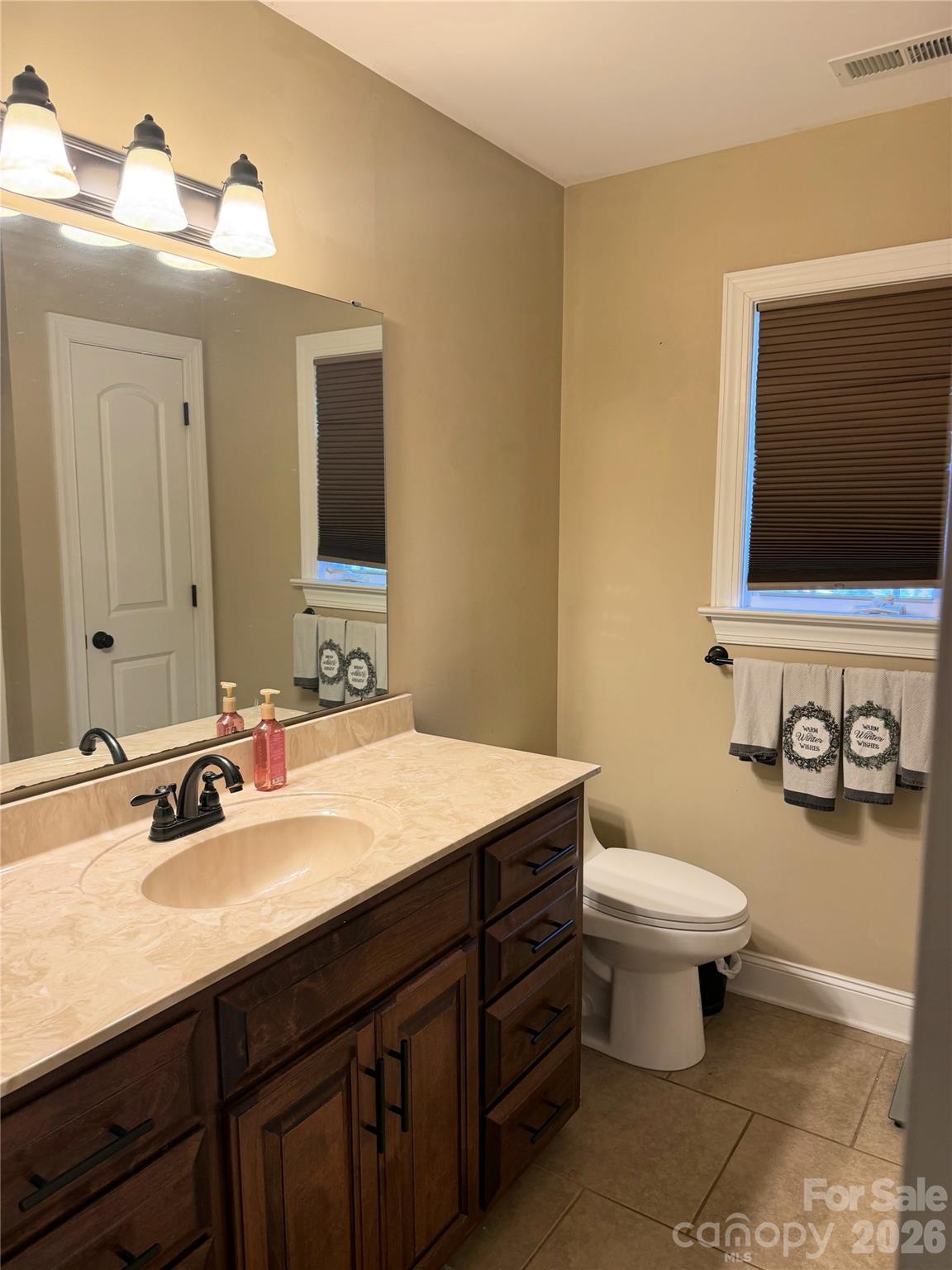 1448 Brookstone Drive — Hickory