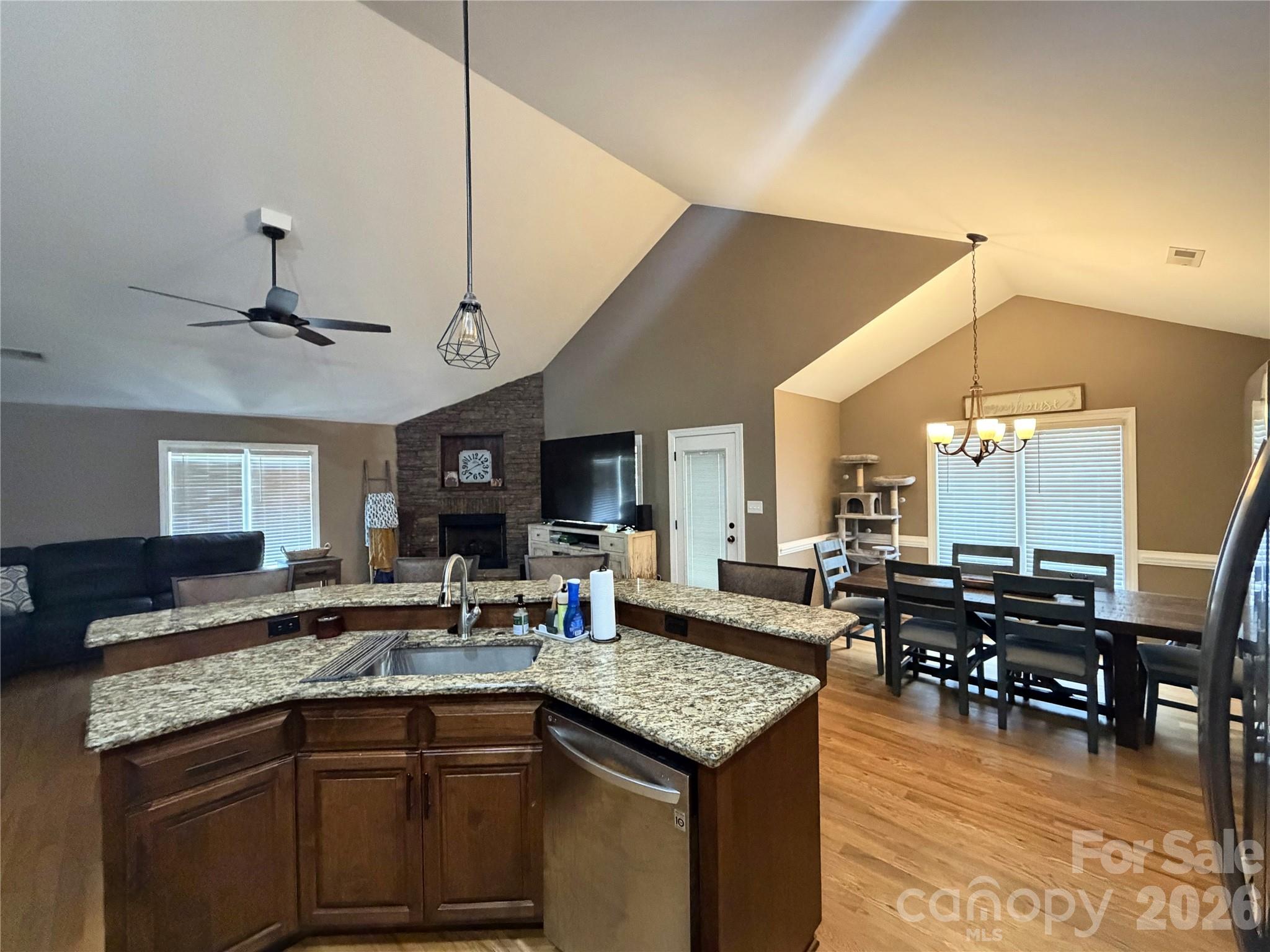 1448 Brookstone Drive — Hickory