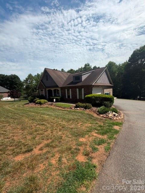 1448 Brookstone Drive — Hickory