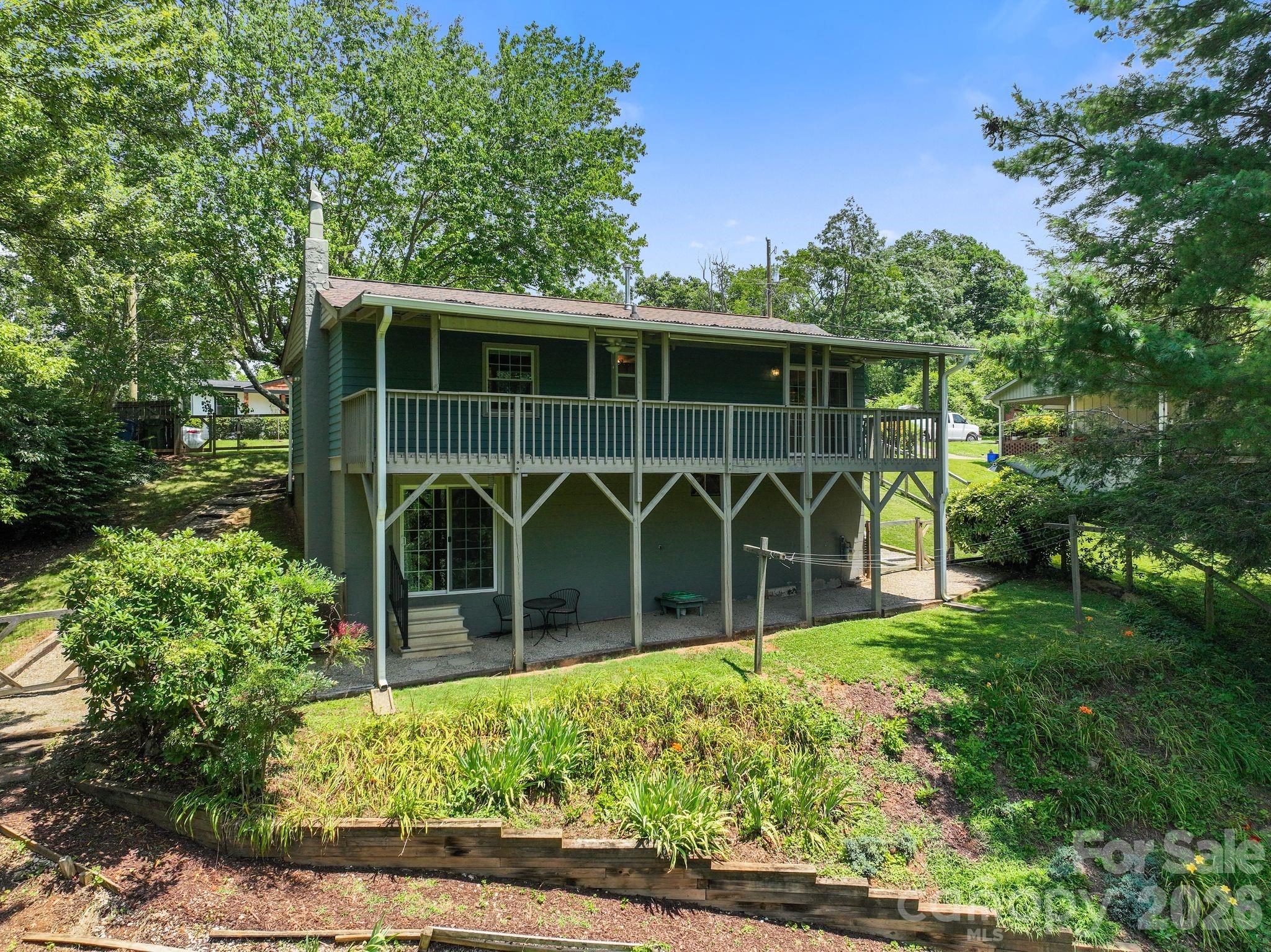 62 1st Street — Asheville