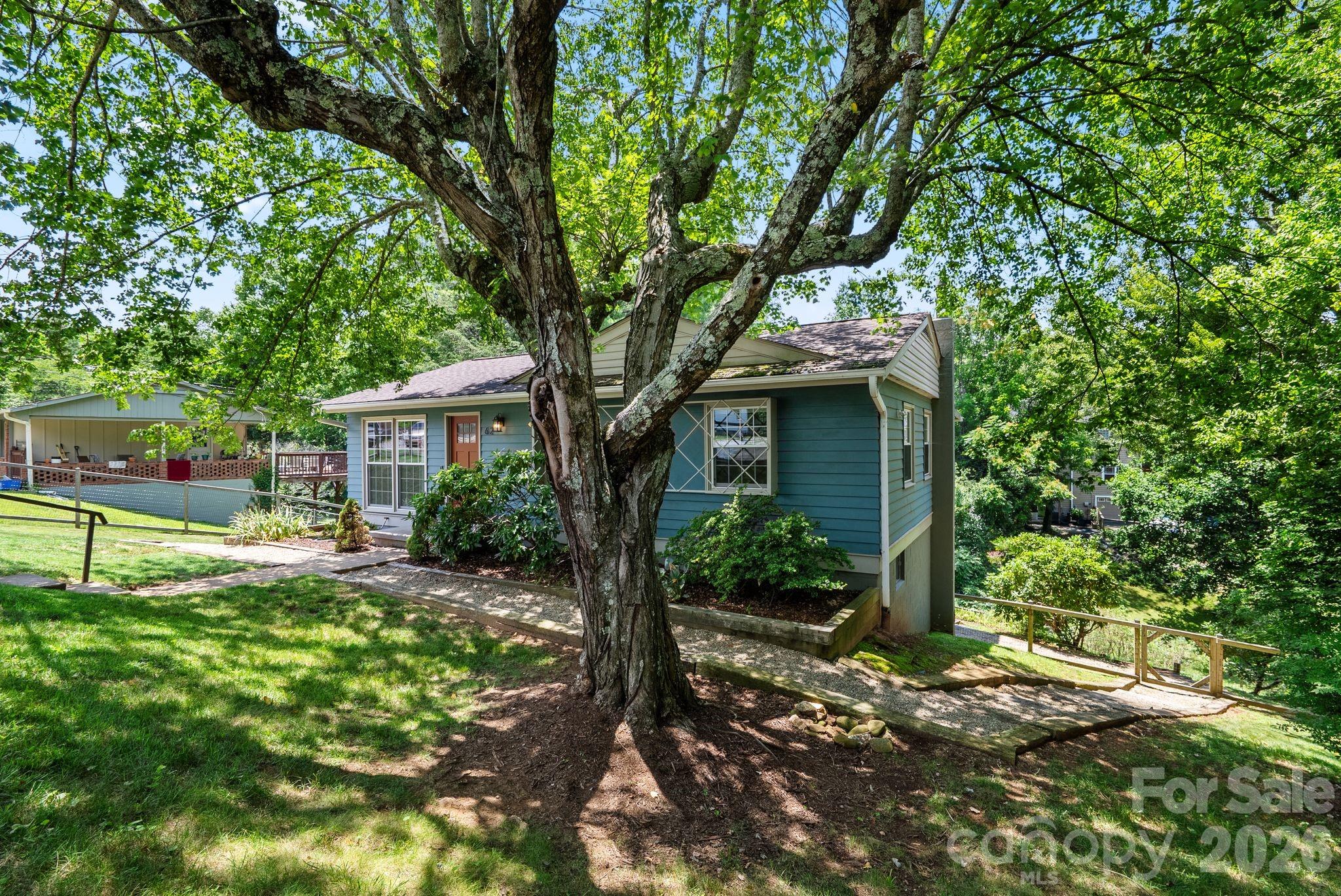 62 1st Street — Asheville
