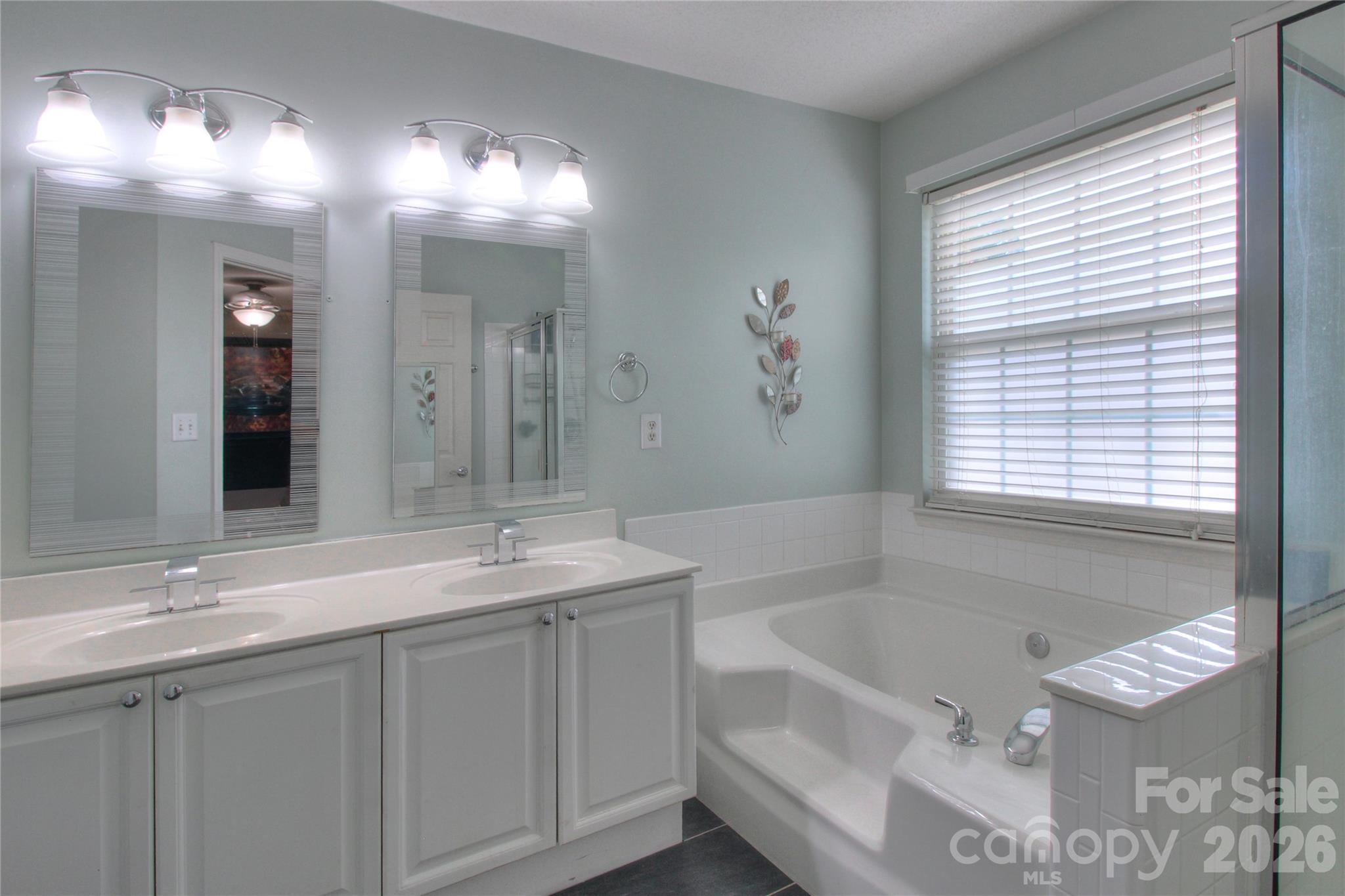 7800 Kingston Drive — Waxhaw