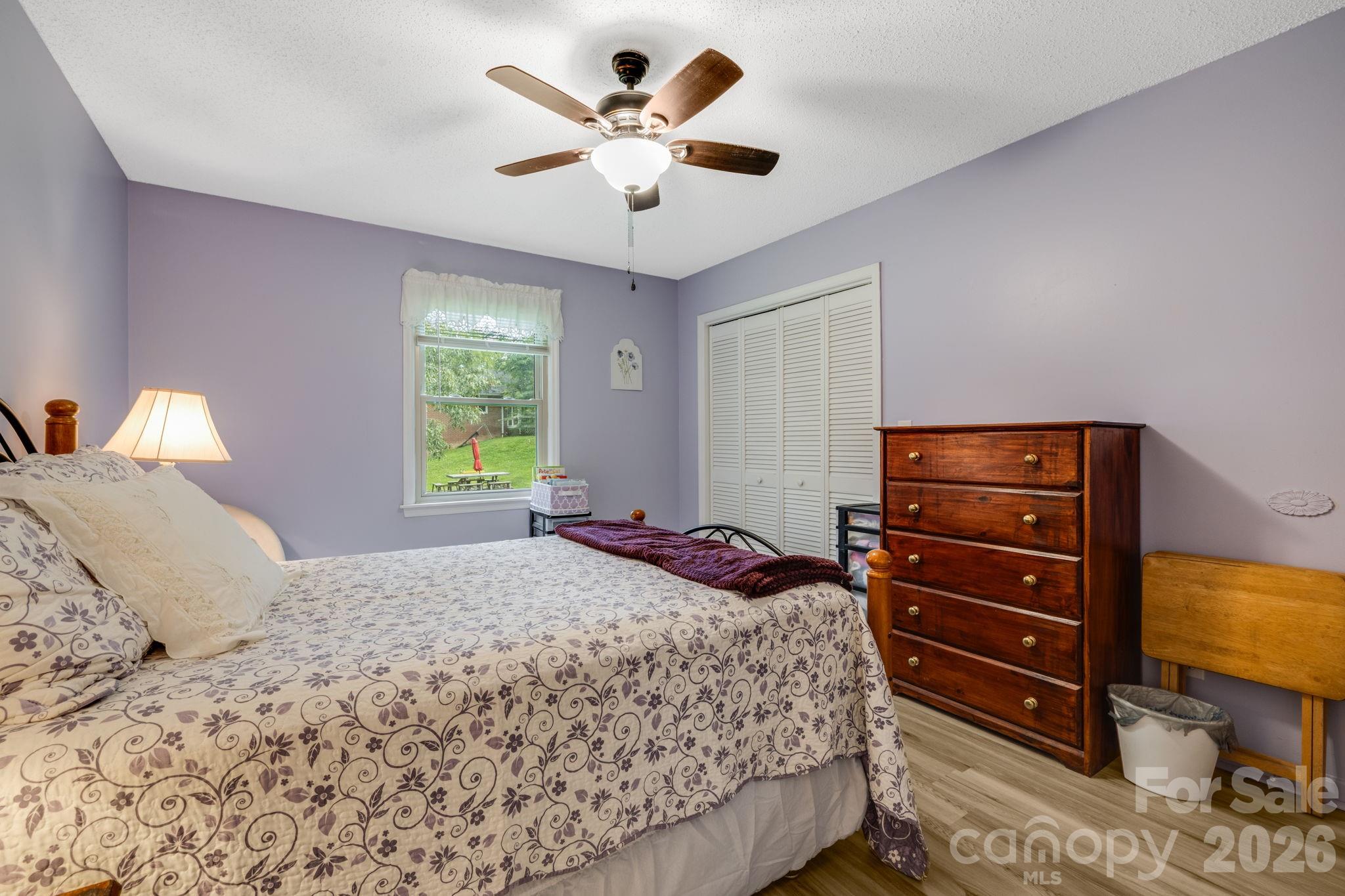 1325 4th Avenue W #C — Hendersonville