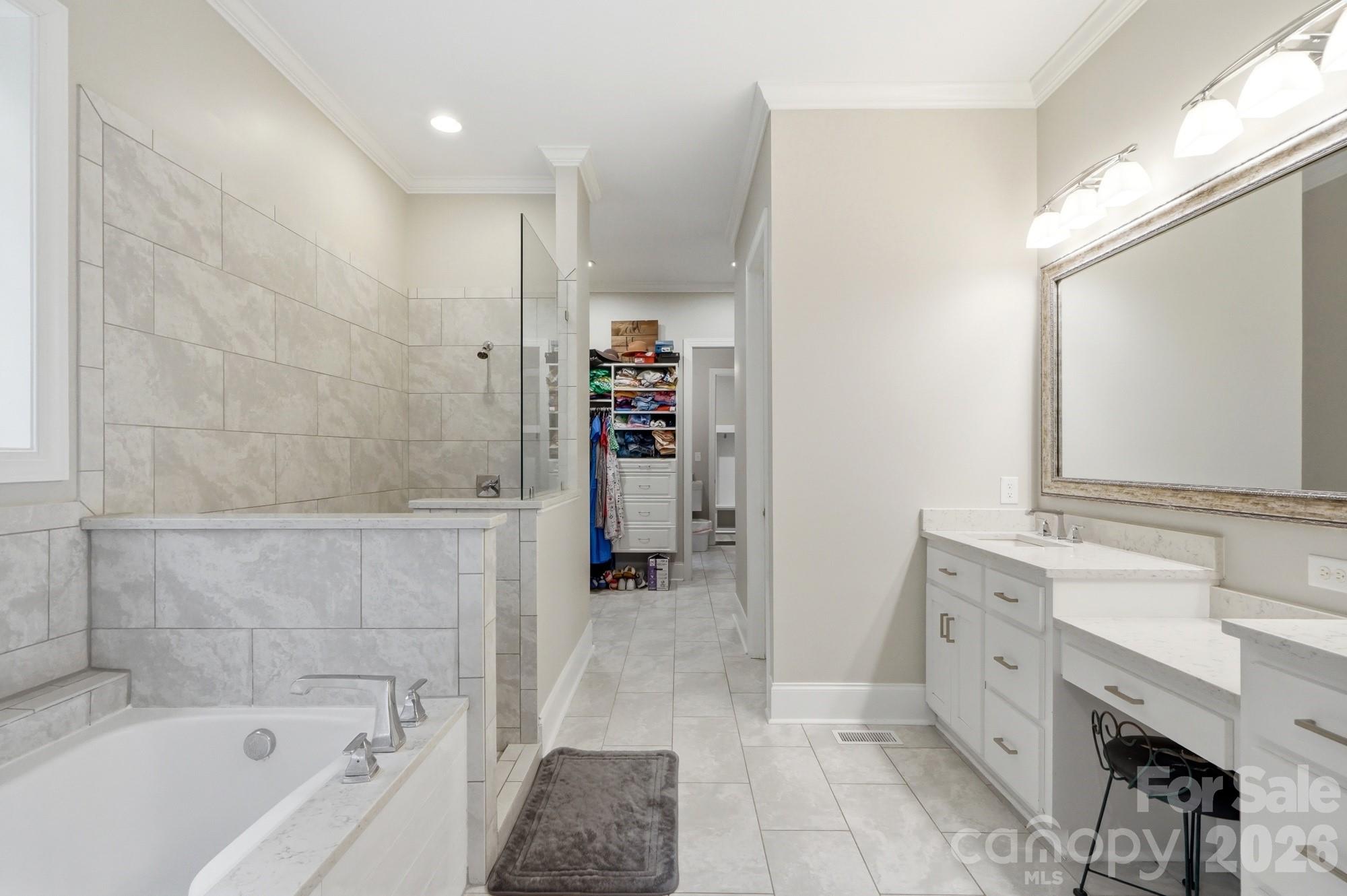 1150 Oak Trail Circle — Concord
