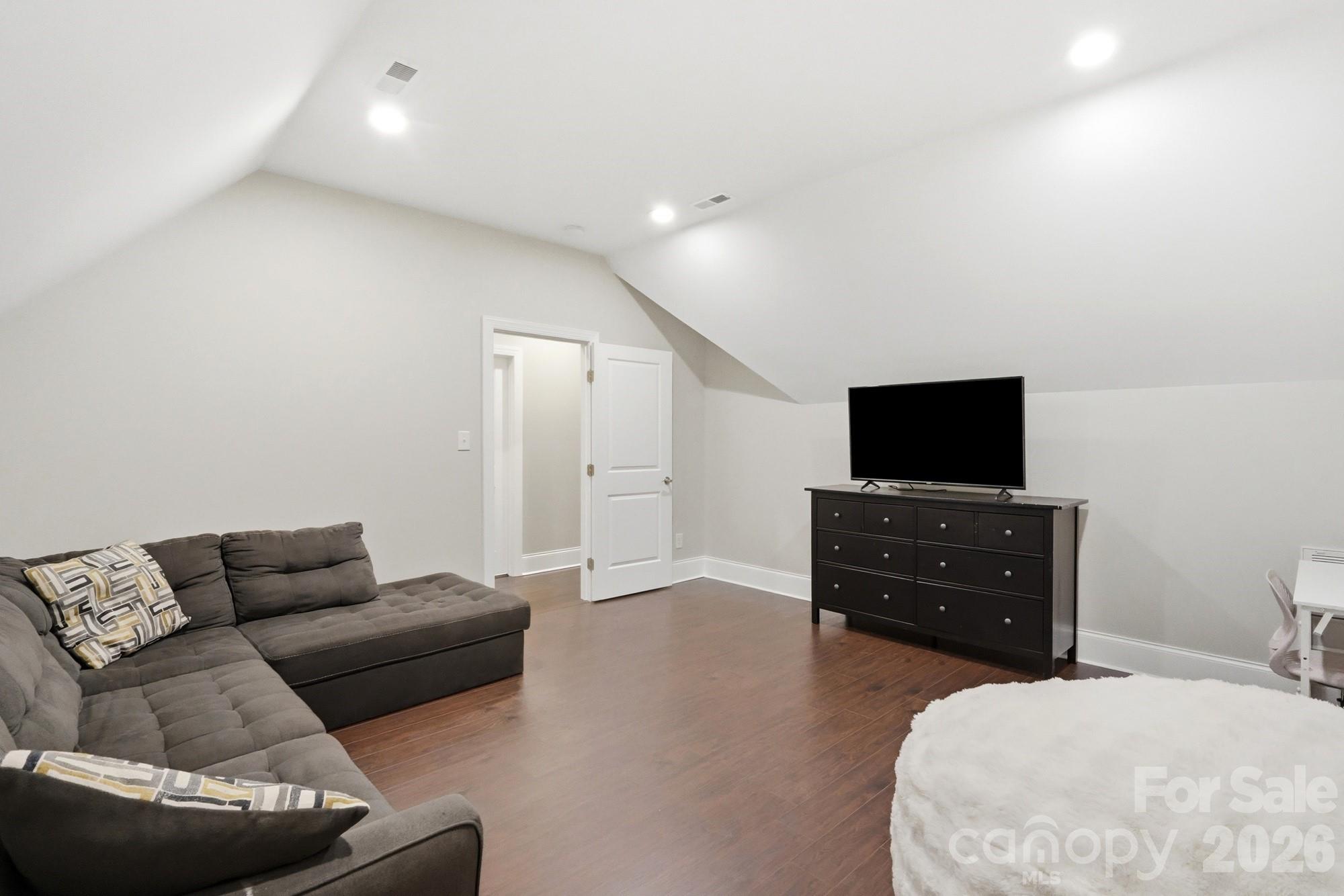 1150 Oak Trail Circle — Concord
