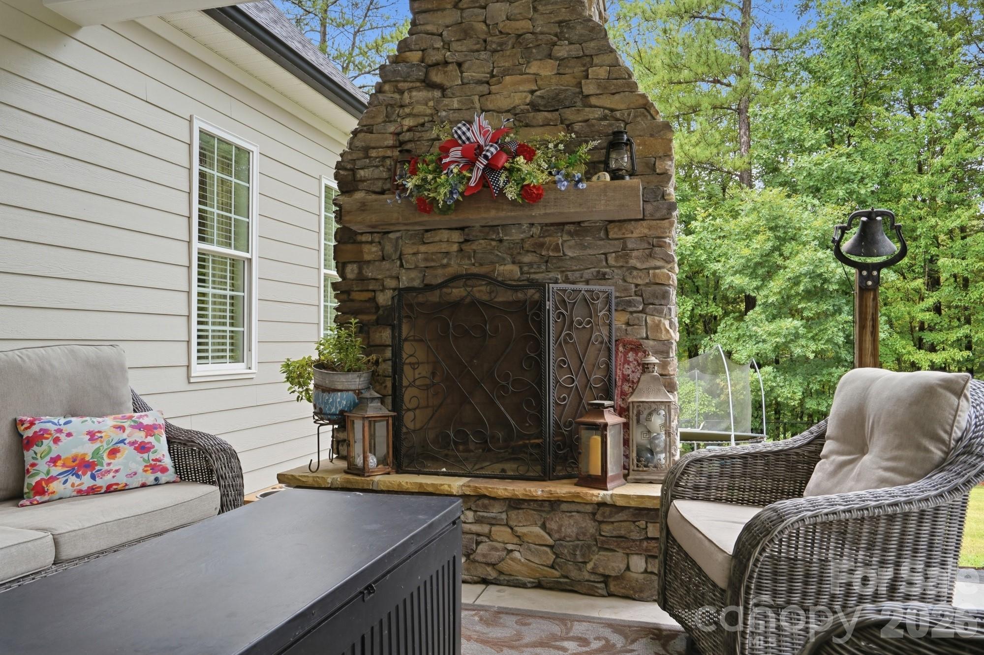 1150 Oak Trail Circle — Concord
