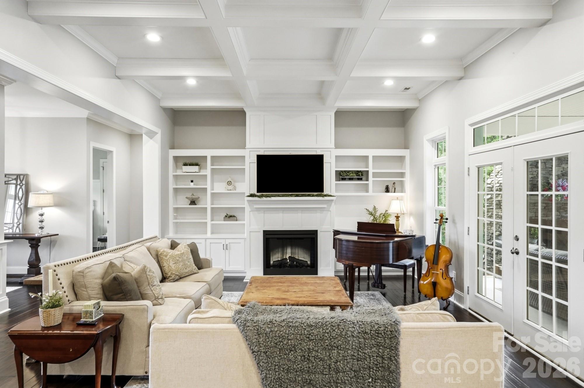 1150 Oak Trail Circle — Concord