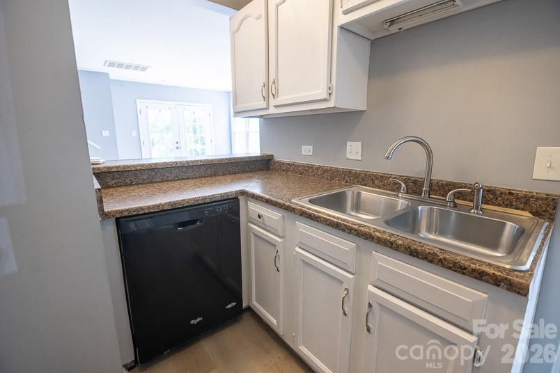 3142 Driftwood Drive #B — Charlotte