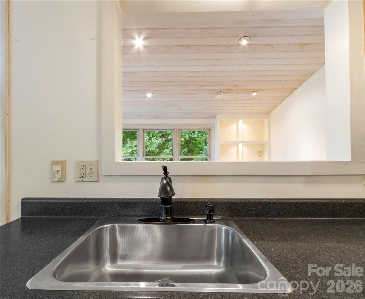 16 Turtle Dove Trail — Burnsville